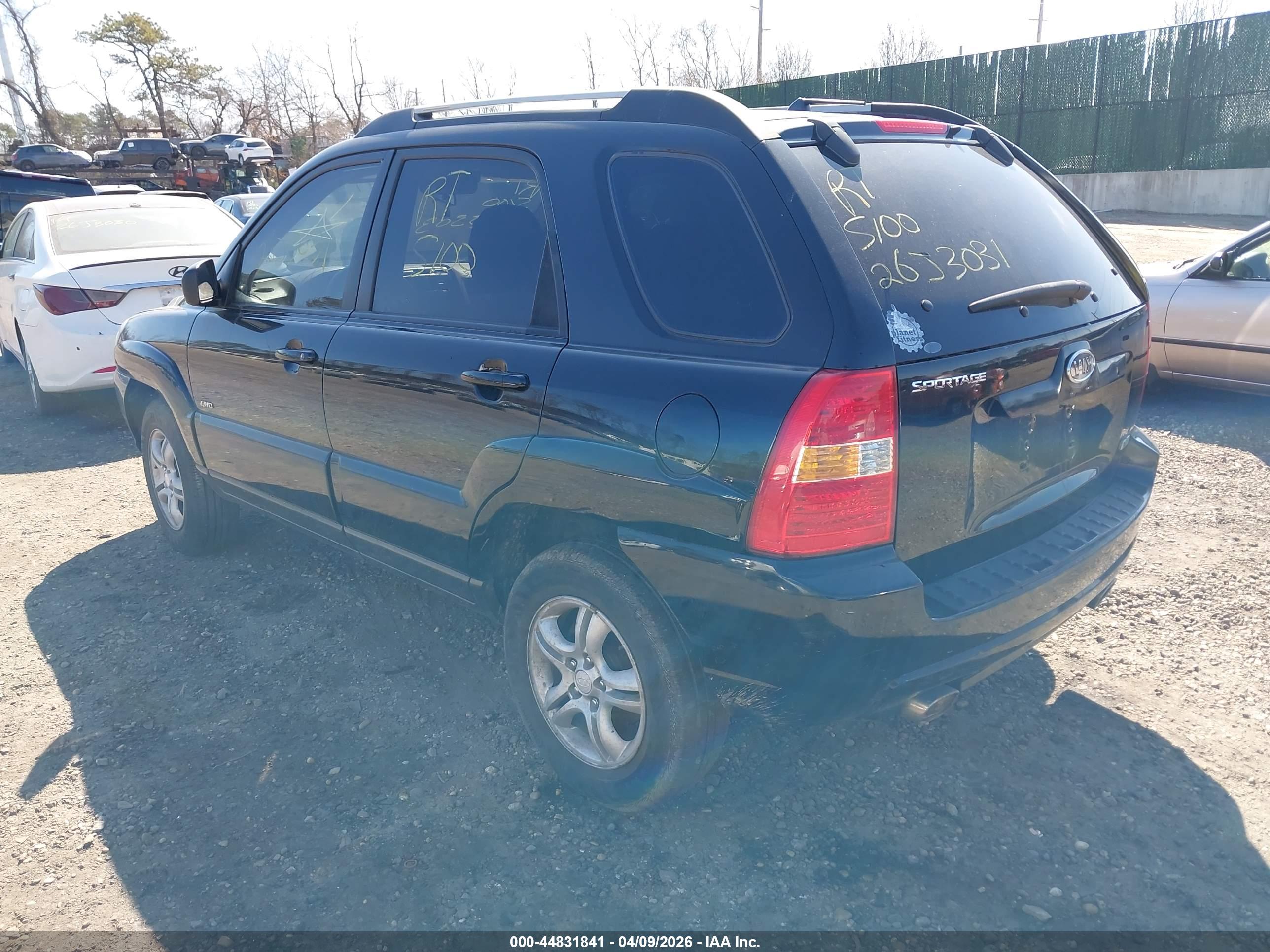 KIA SPORTAGE image 3