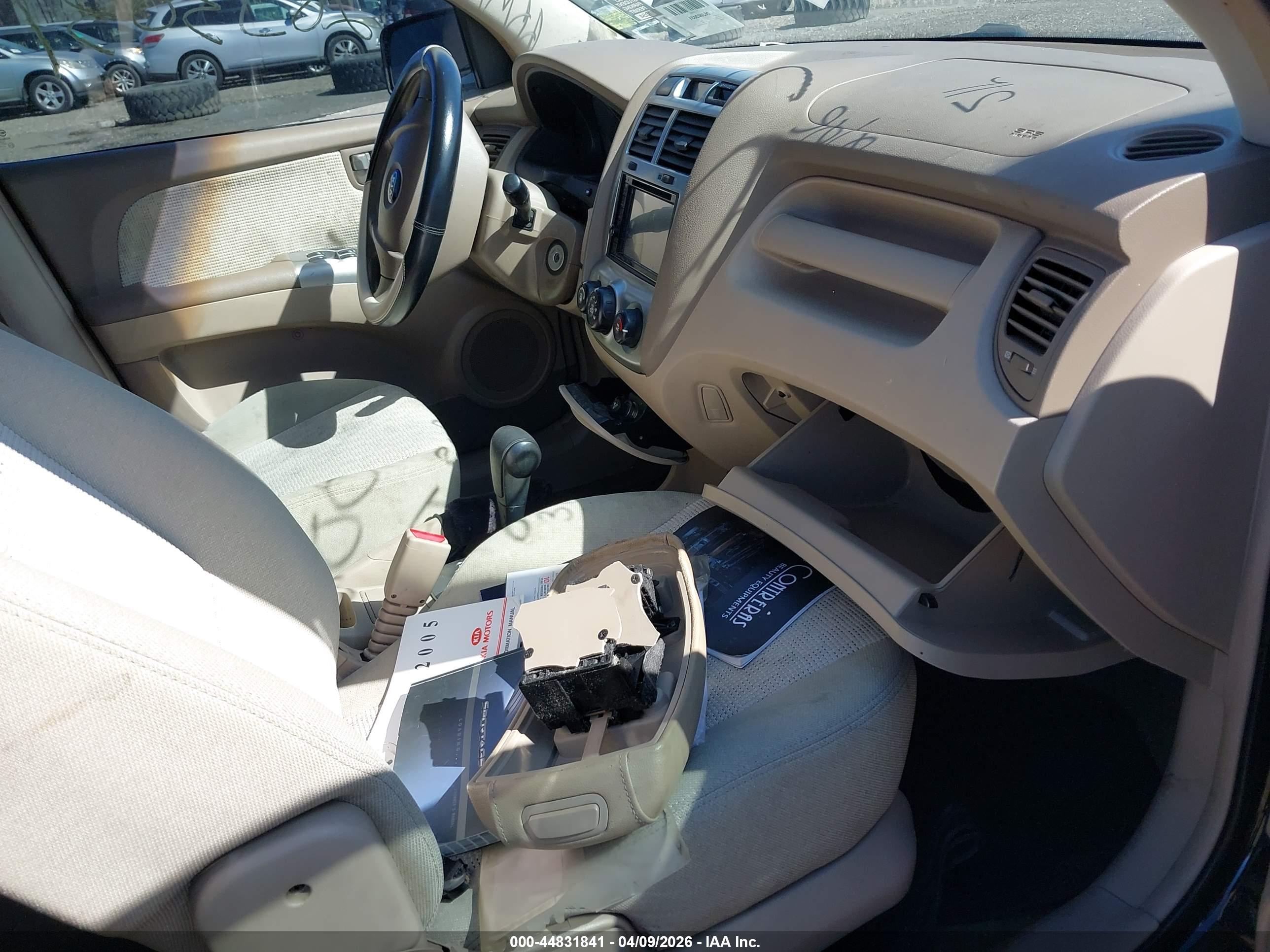 KIA SPORTAGE image 5