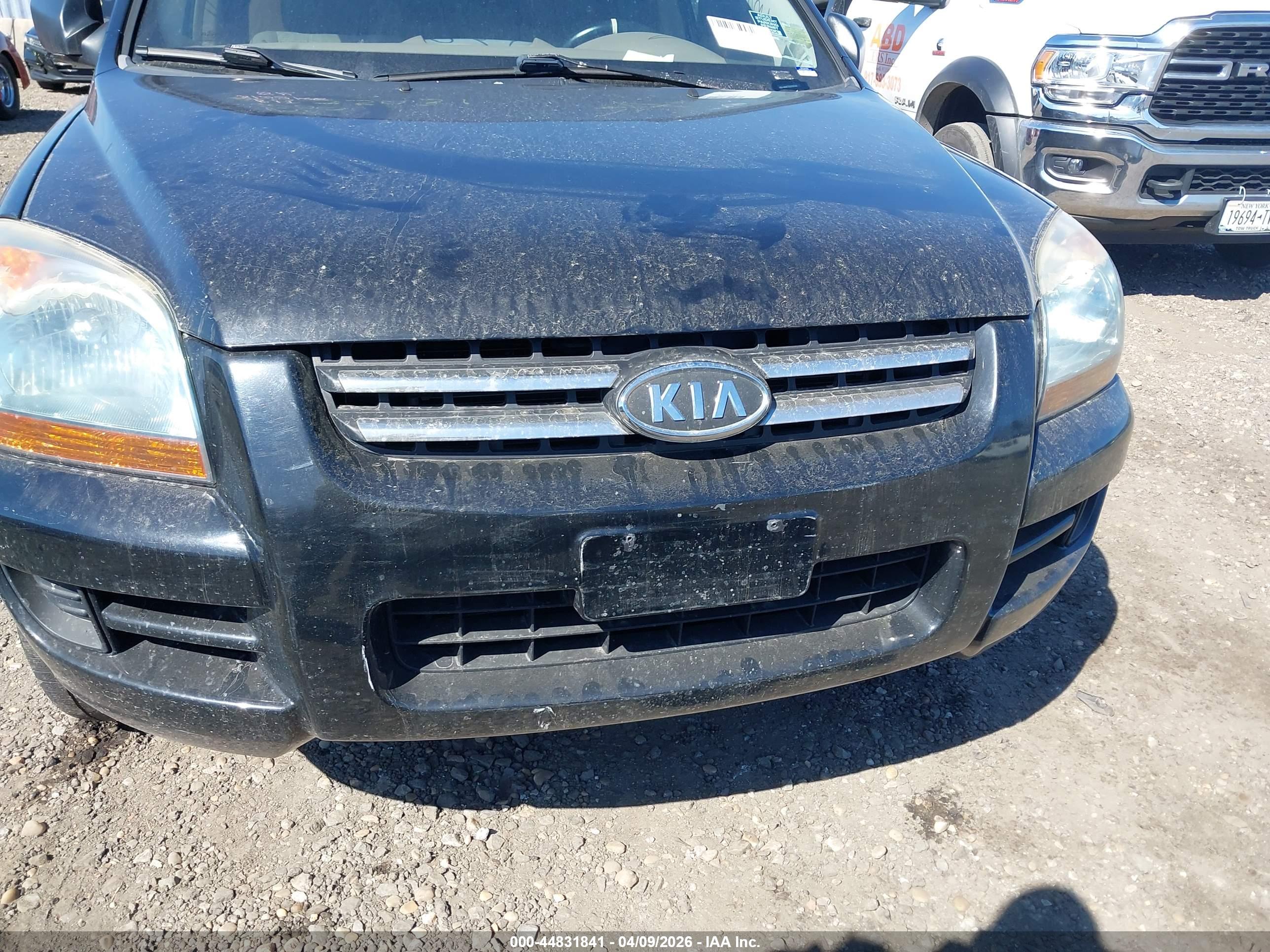 KIA SPORTAGE image 6
