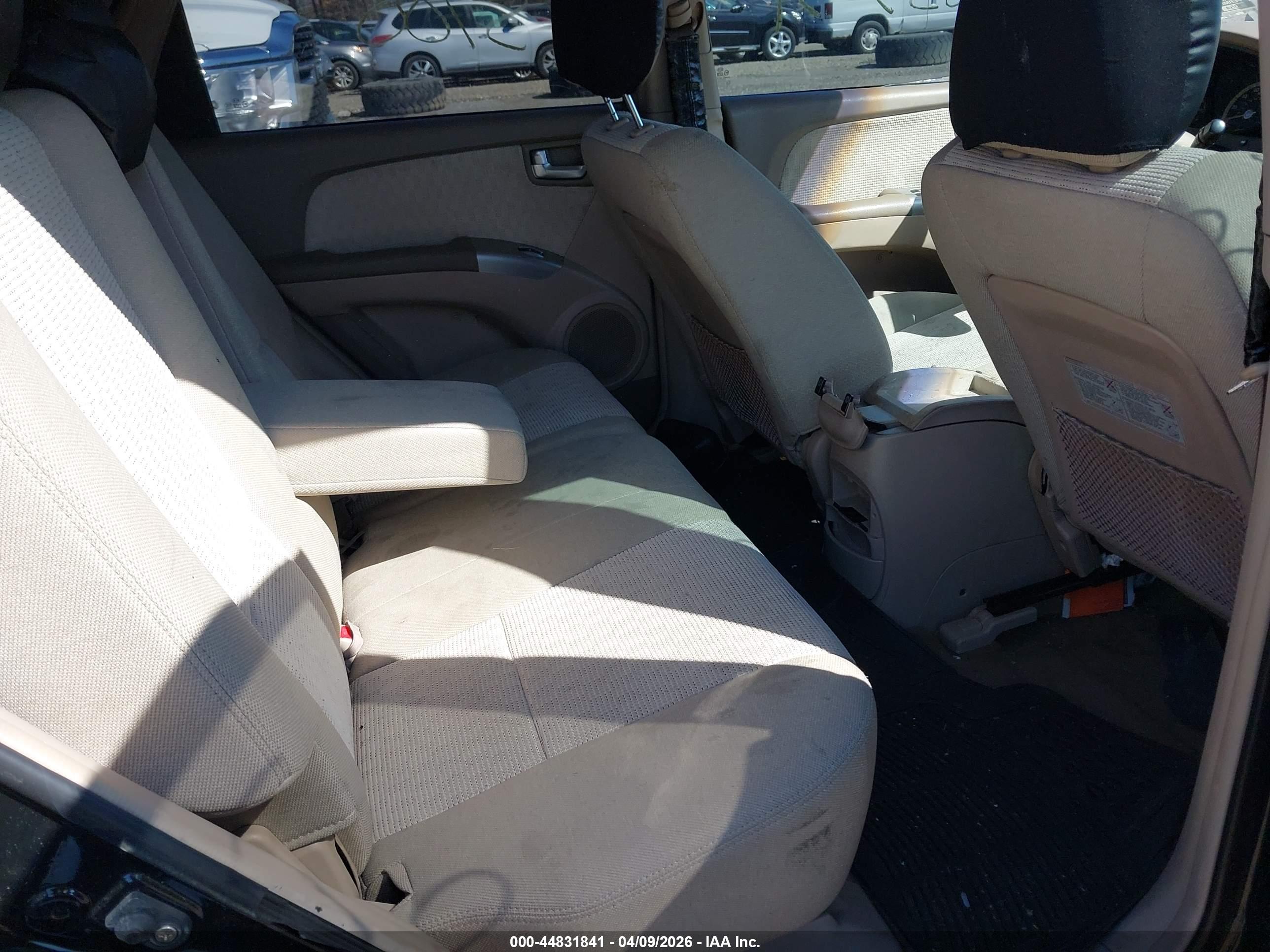 KIA SPORTAGE image 8