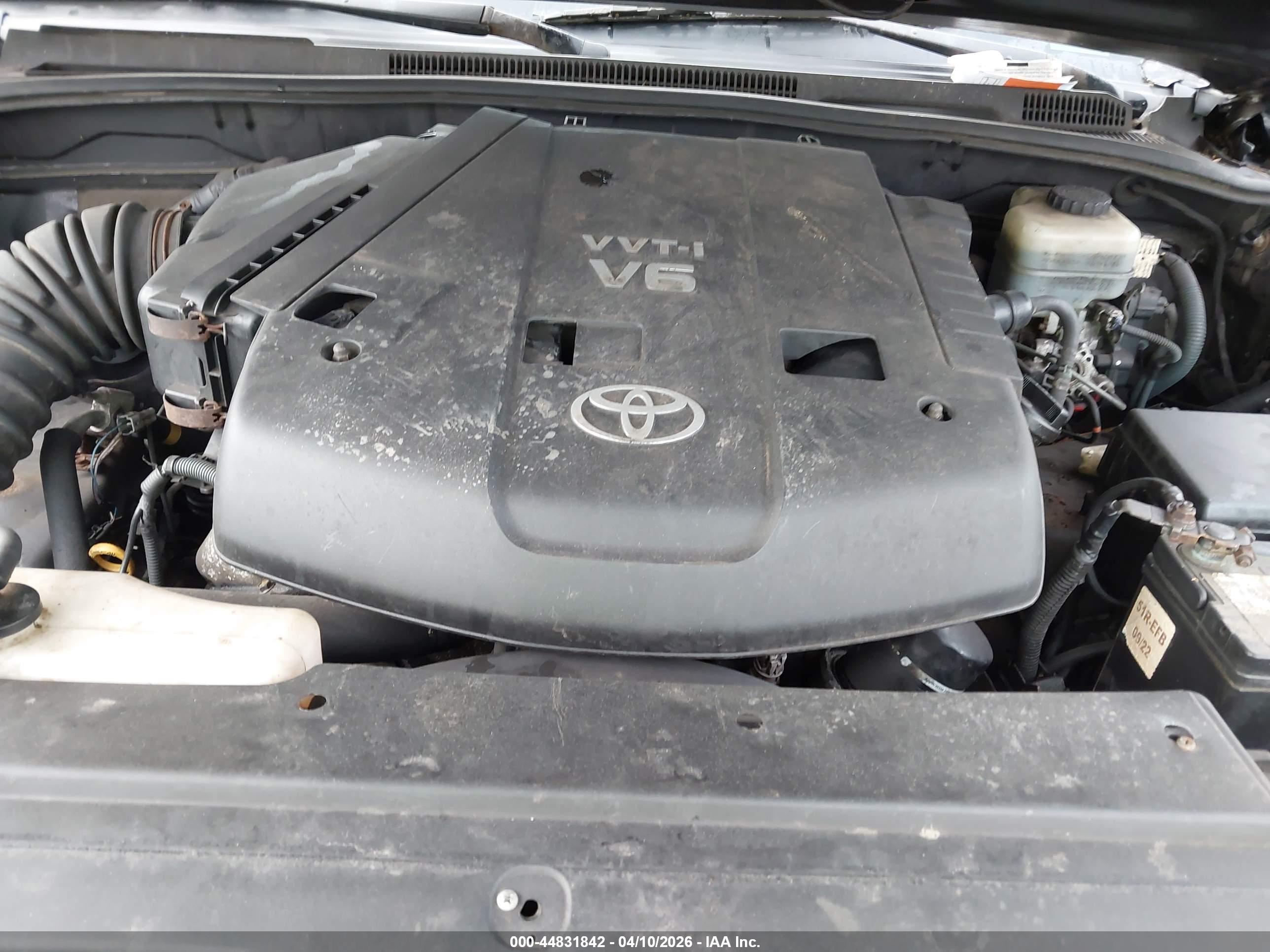 TOYOTA 4RUNNER image 10