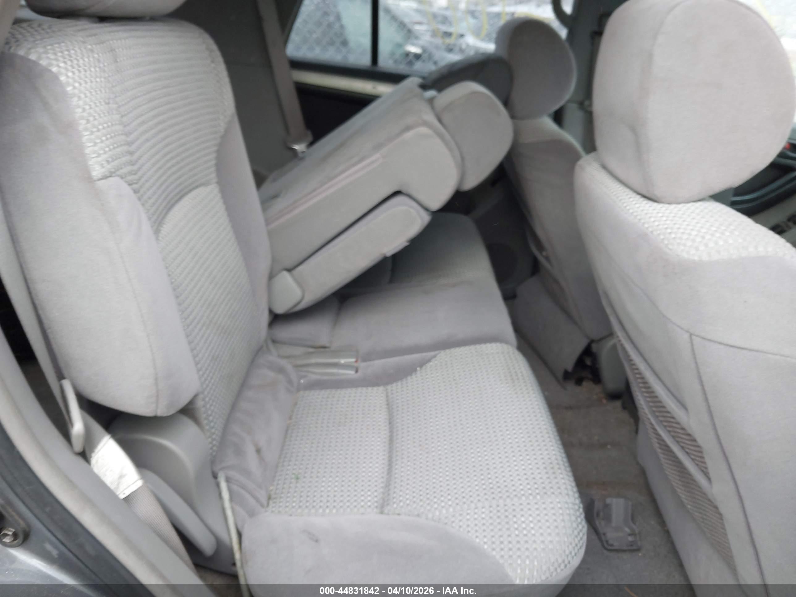 TOYOTA 4RUNNER image 8