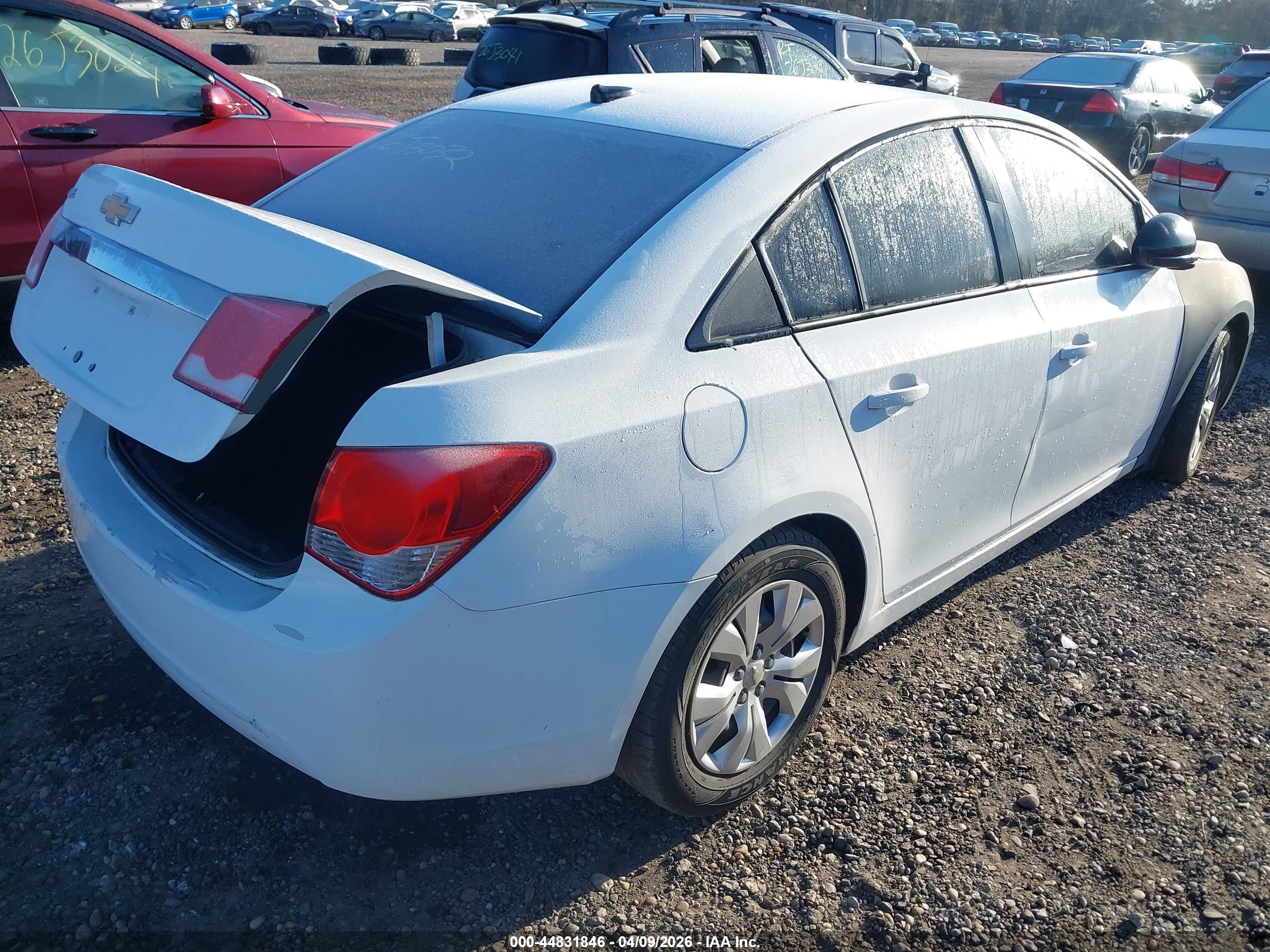 CHEVROLET CRUZE image 4