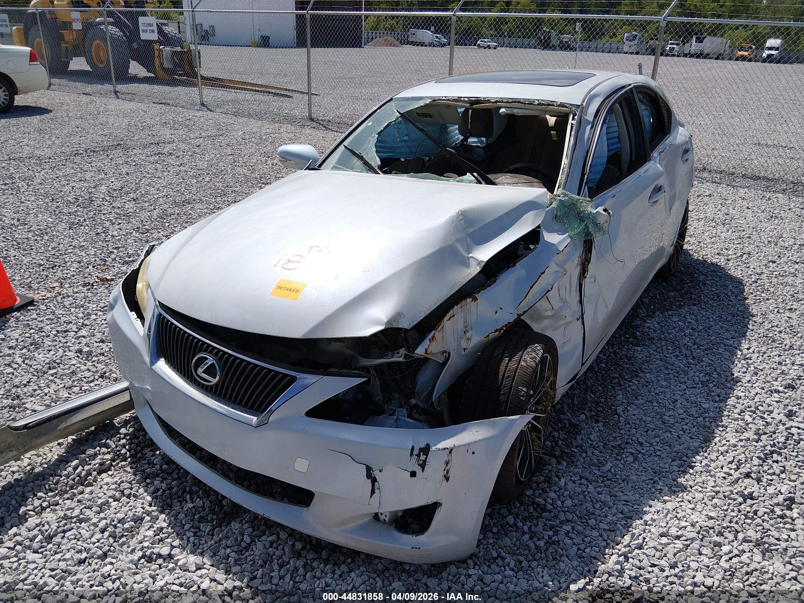 LEXUS IS image 6