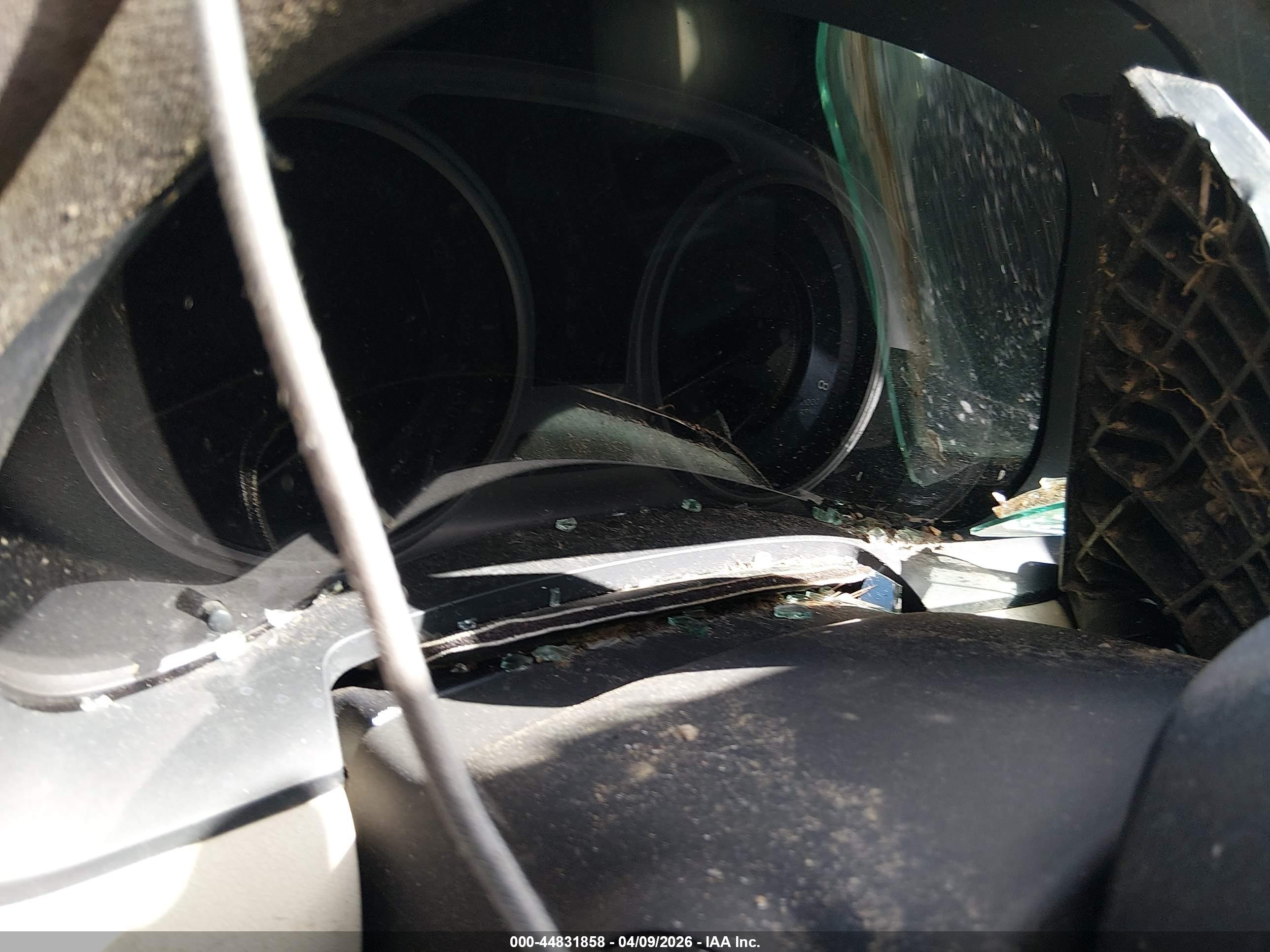 LEXUS IS image 7