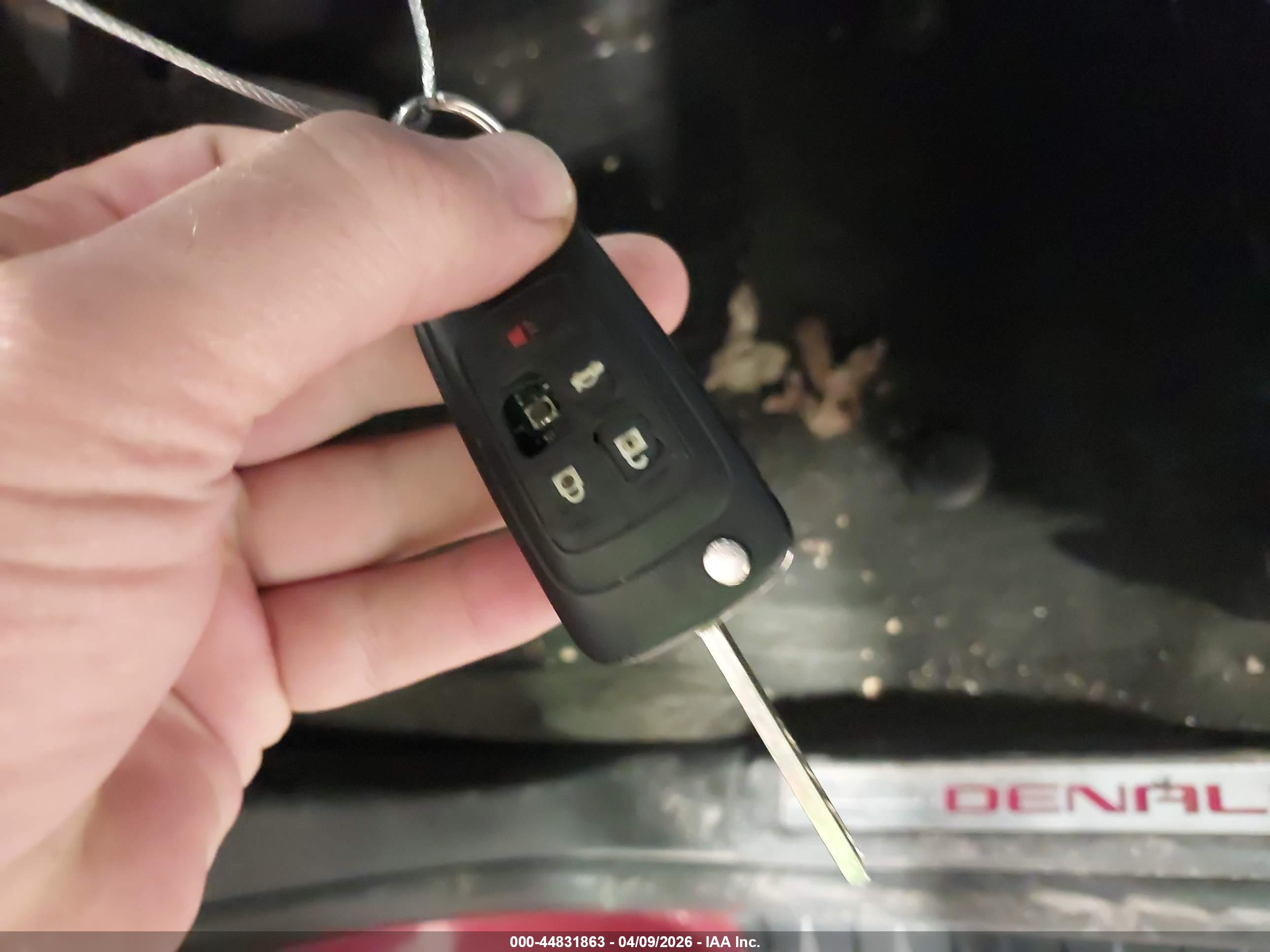GMC TERRAIN image 11