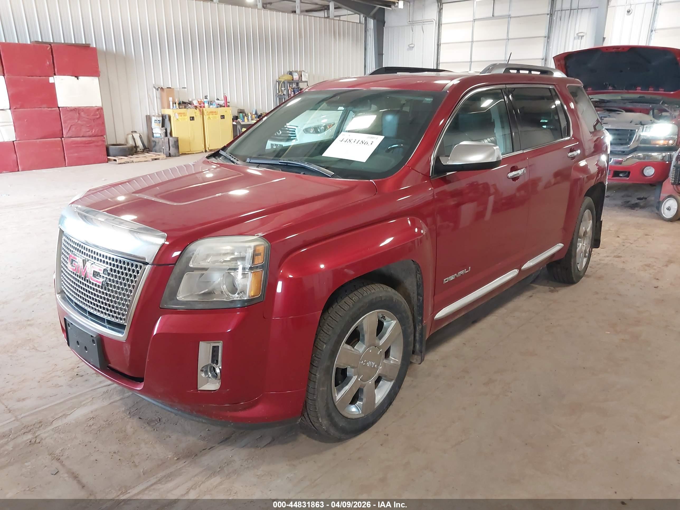 GMC TERRAIN image 2