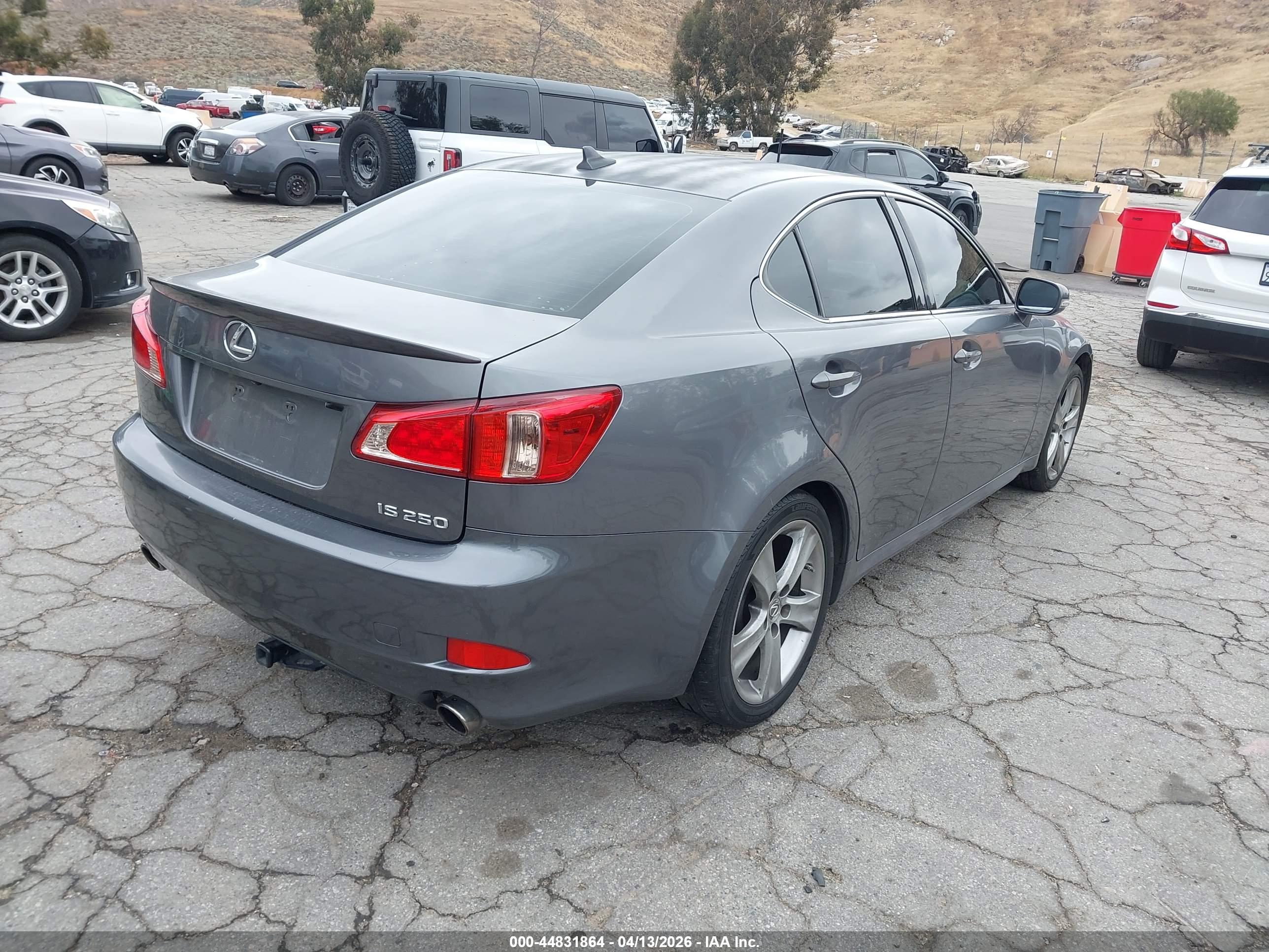 LEXUS IS image 4