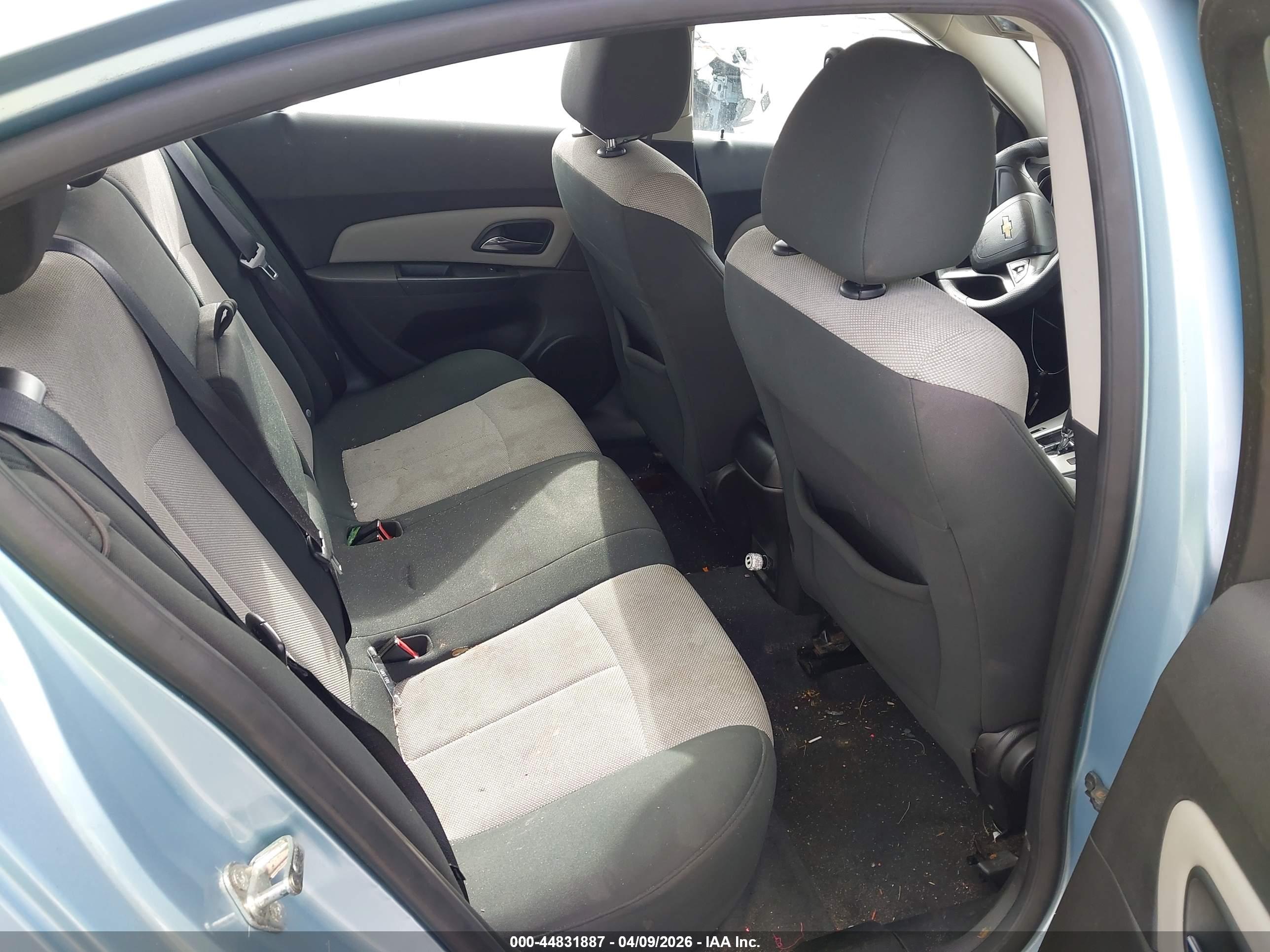 CHEVROLET CRUZE image 8