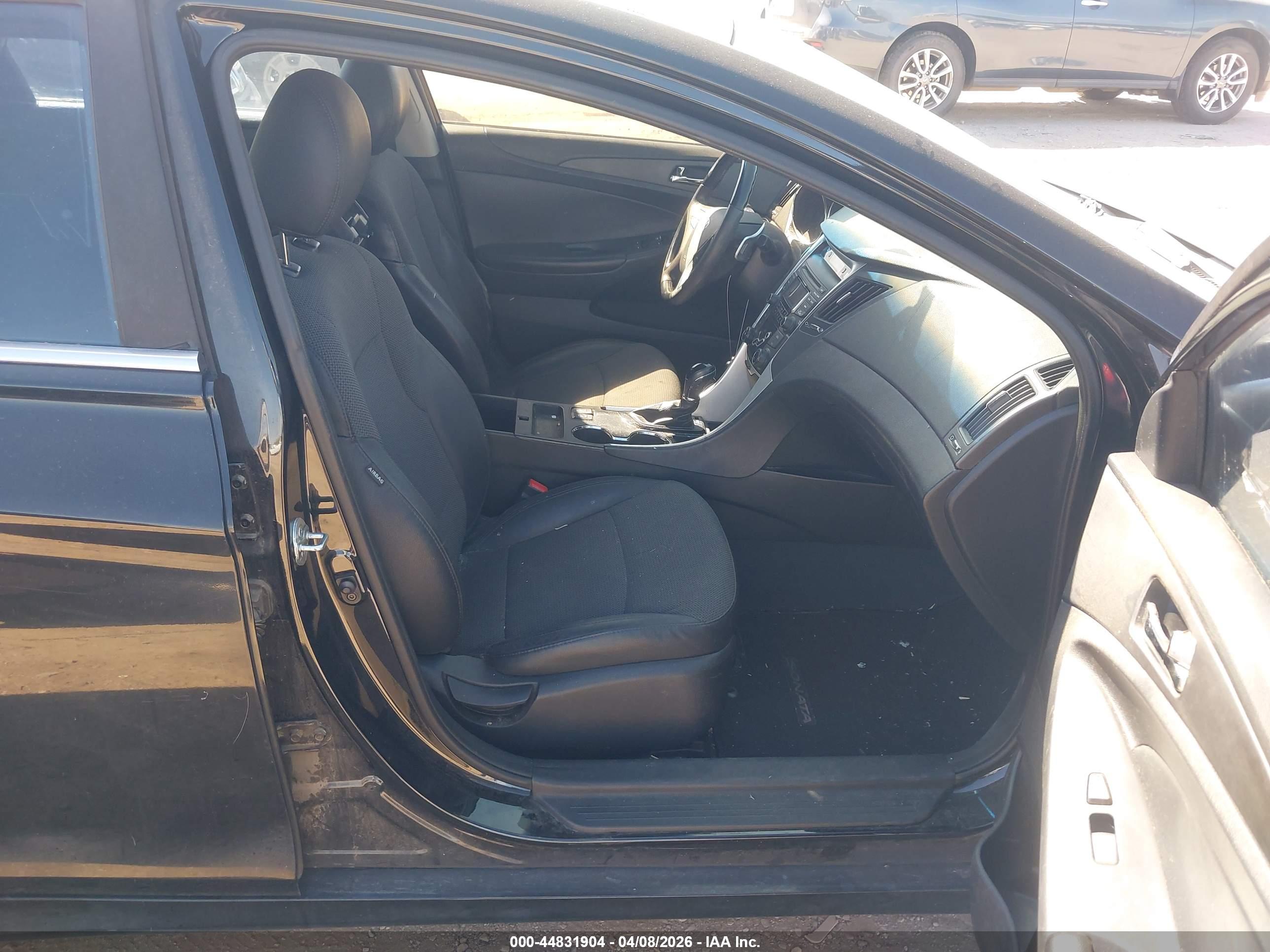 HYUNDAI SONATA image 5