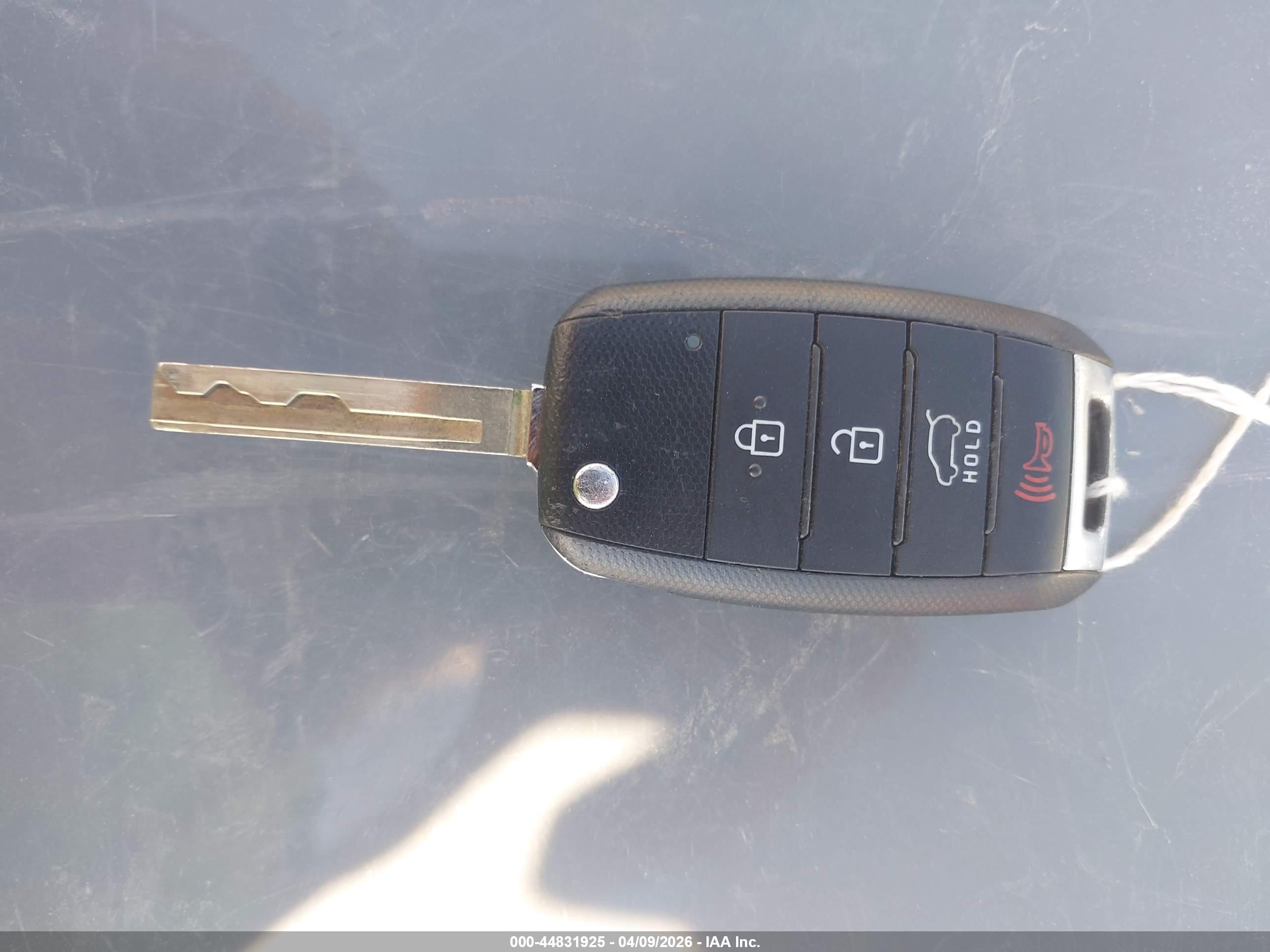 KIA SORENTO image 11