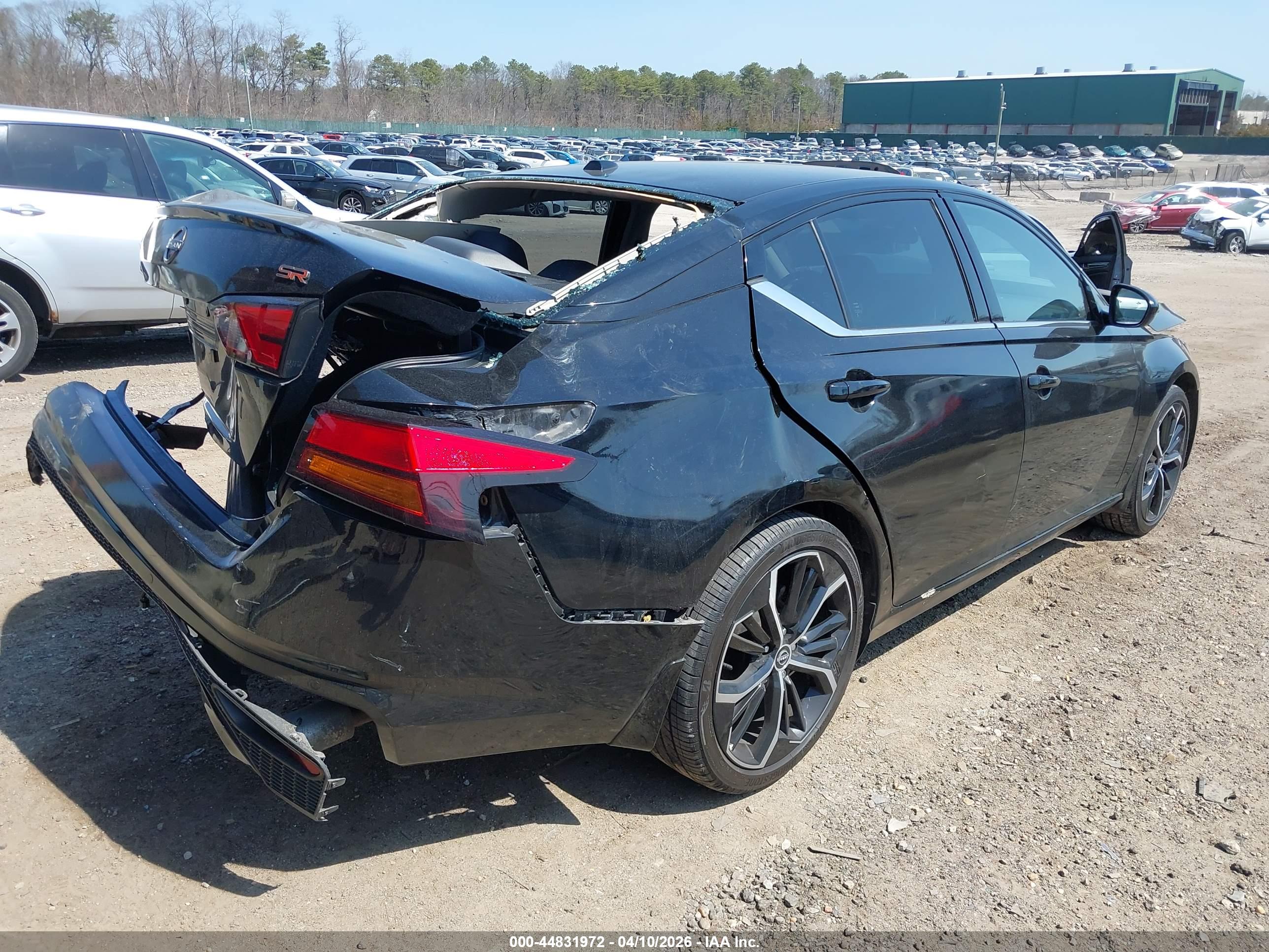 NISSAN ALTIMA image 4