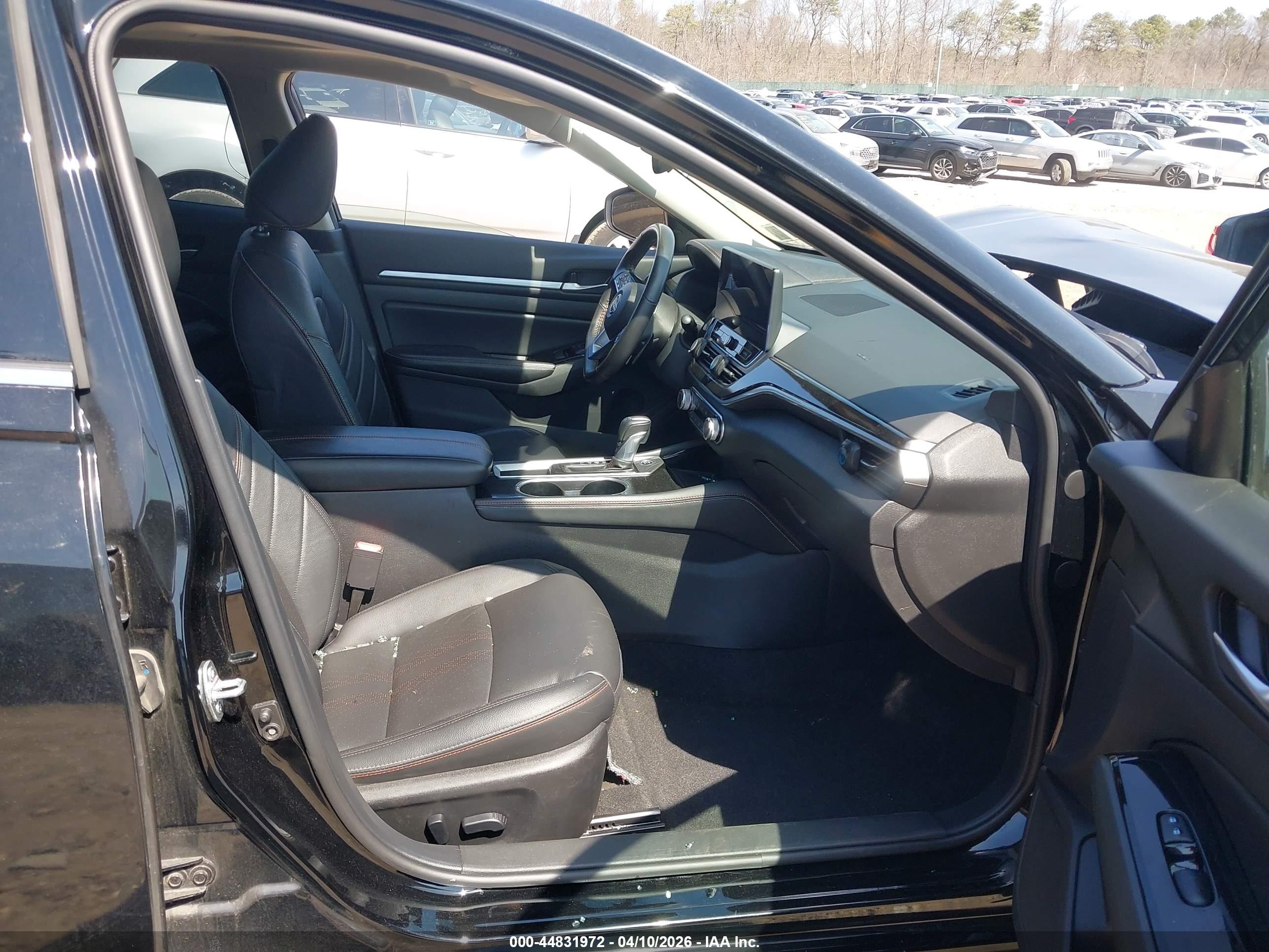 NISSAN ALTIMA image 5