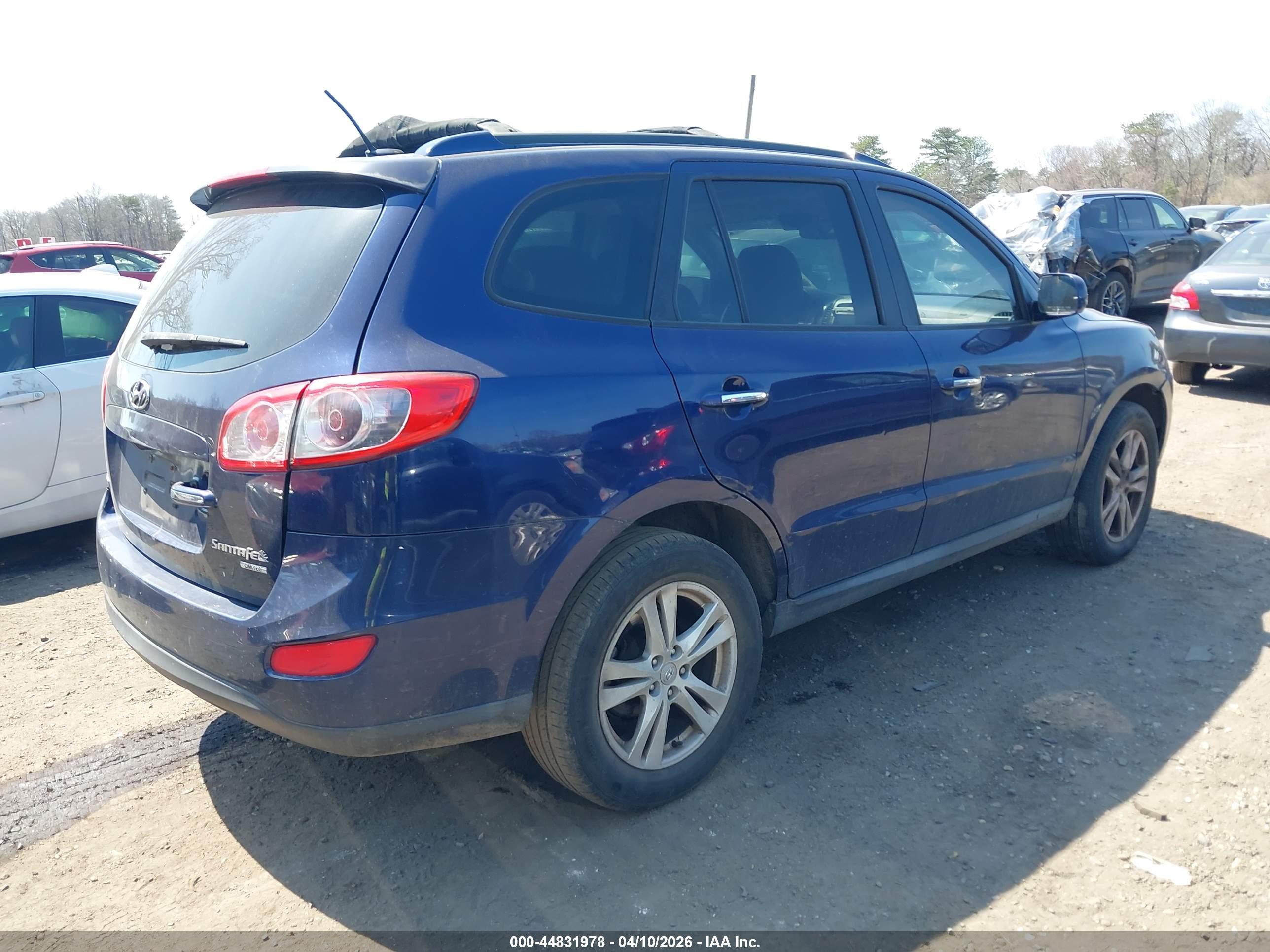 HYUNDAI SANTA image 4