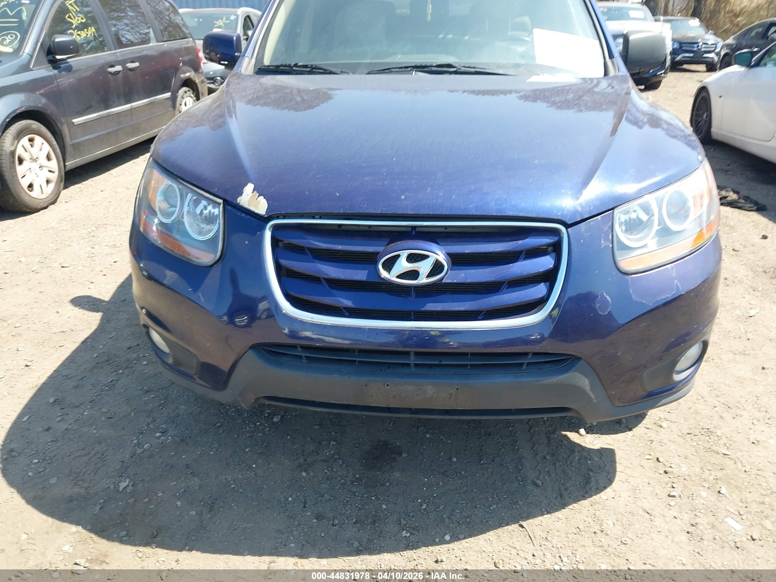 HYUNDAI SANTA image 6