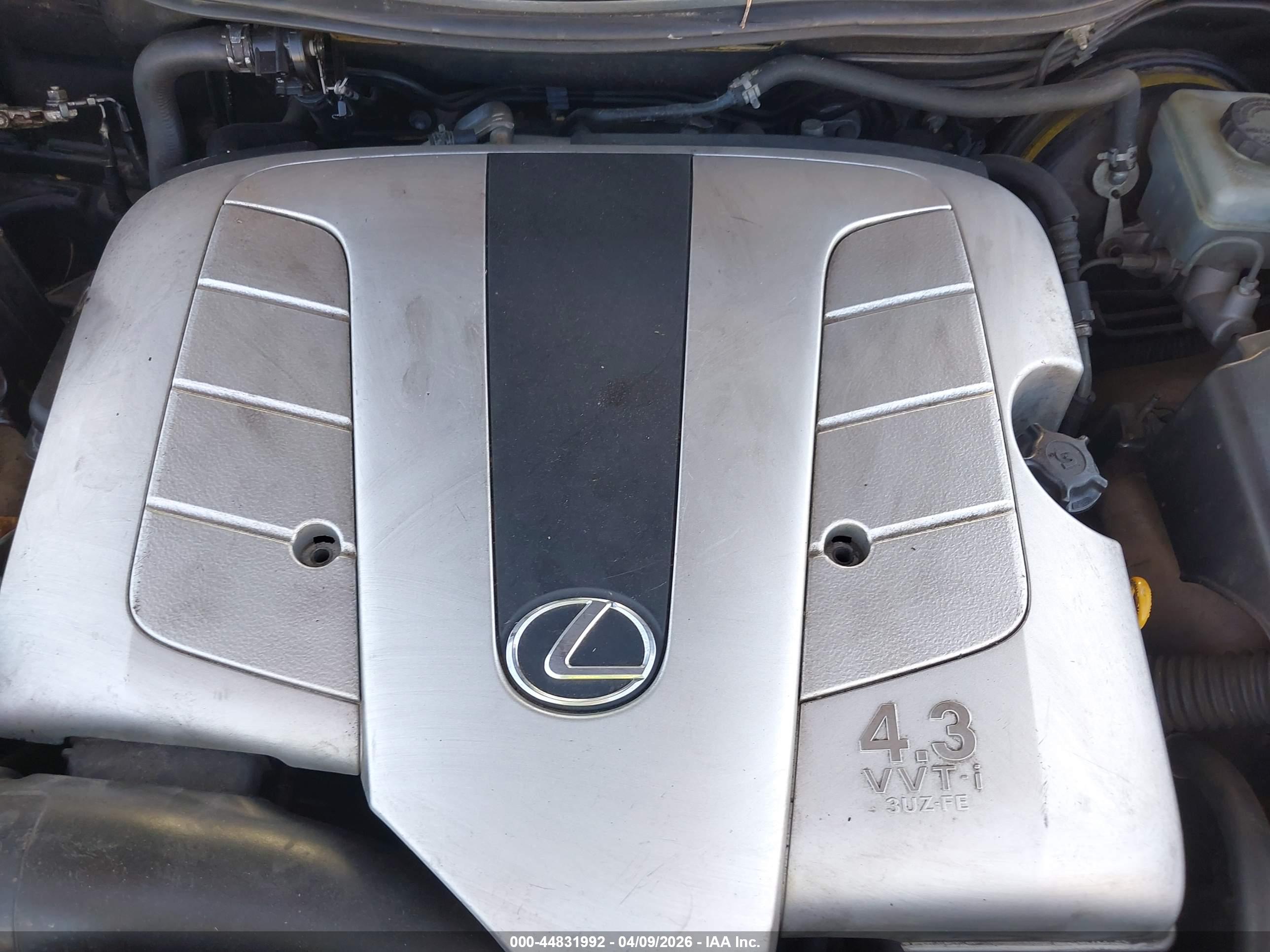 LEXUS LS image 10