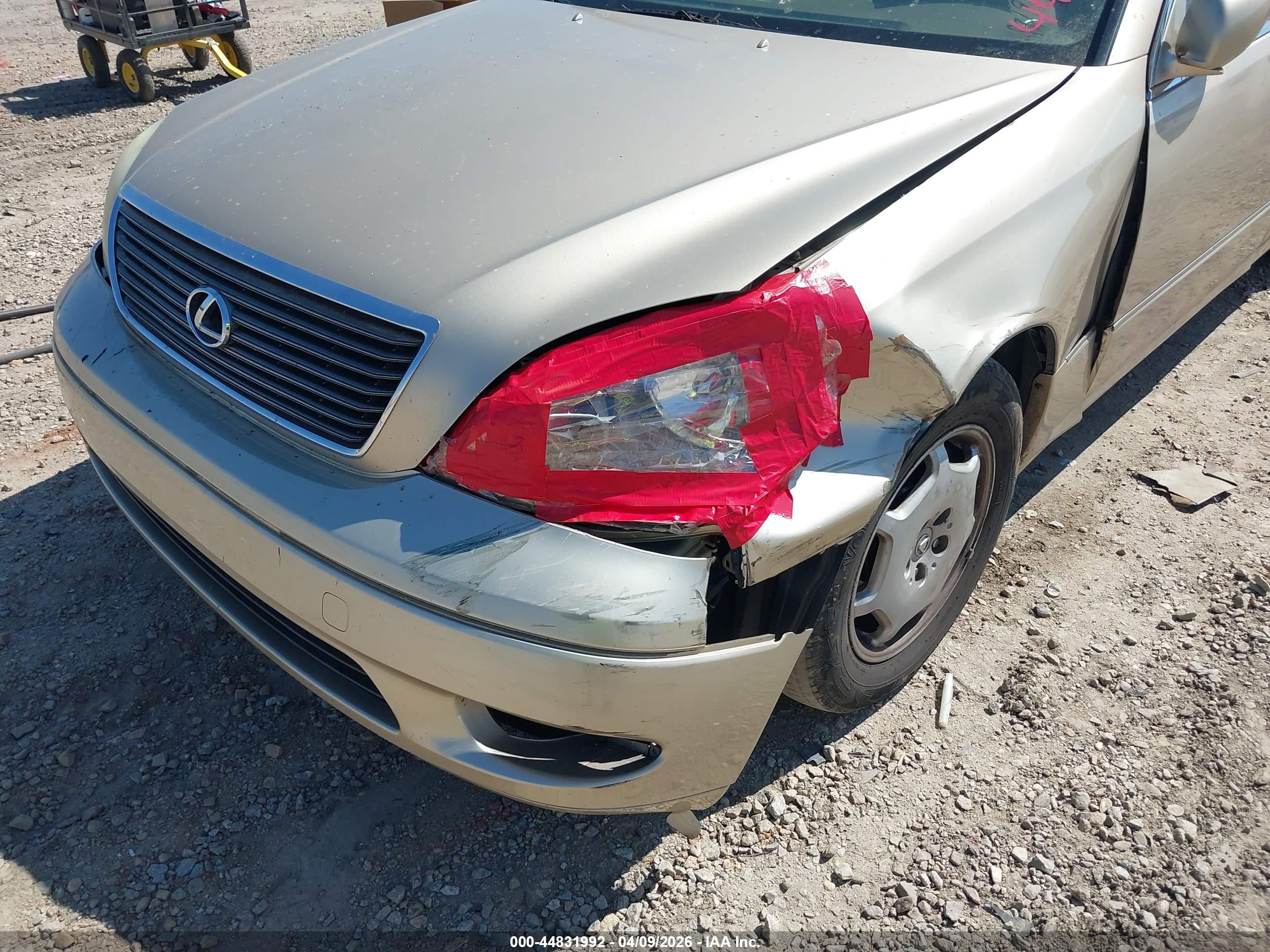 LEXUS LS image 6