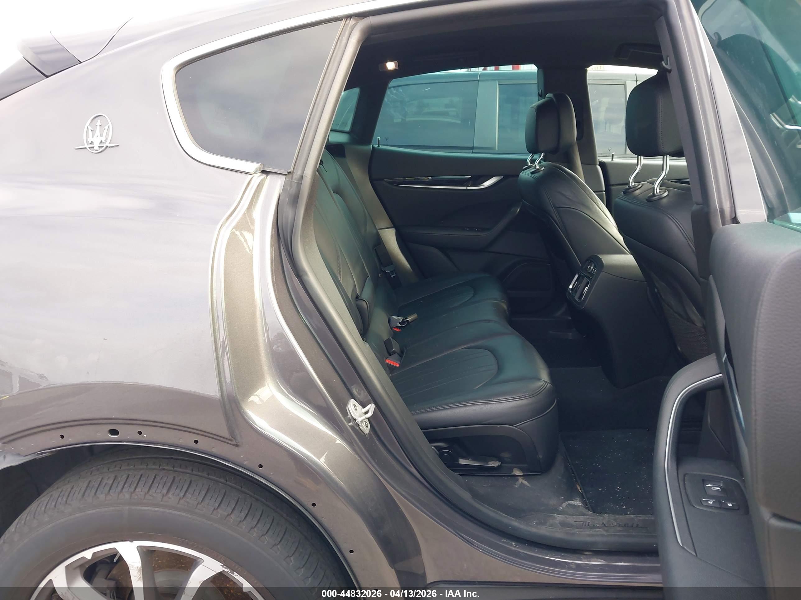 MASERATI LEVANTE image 8