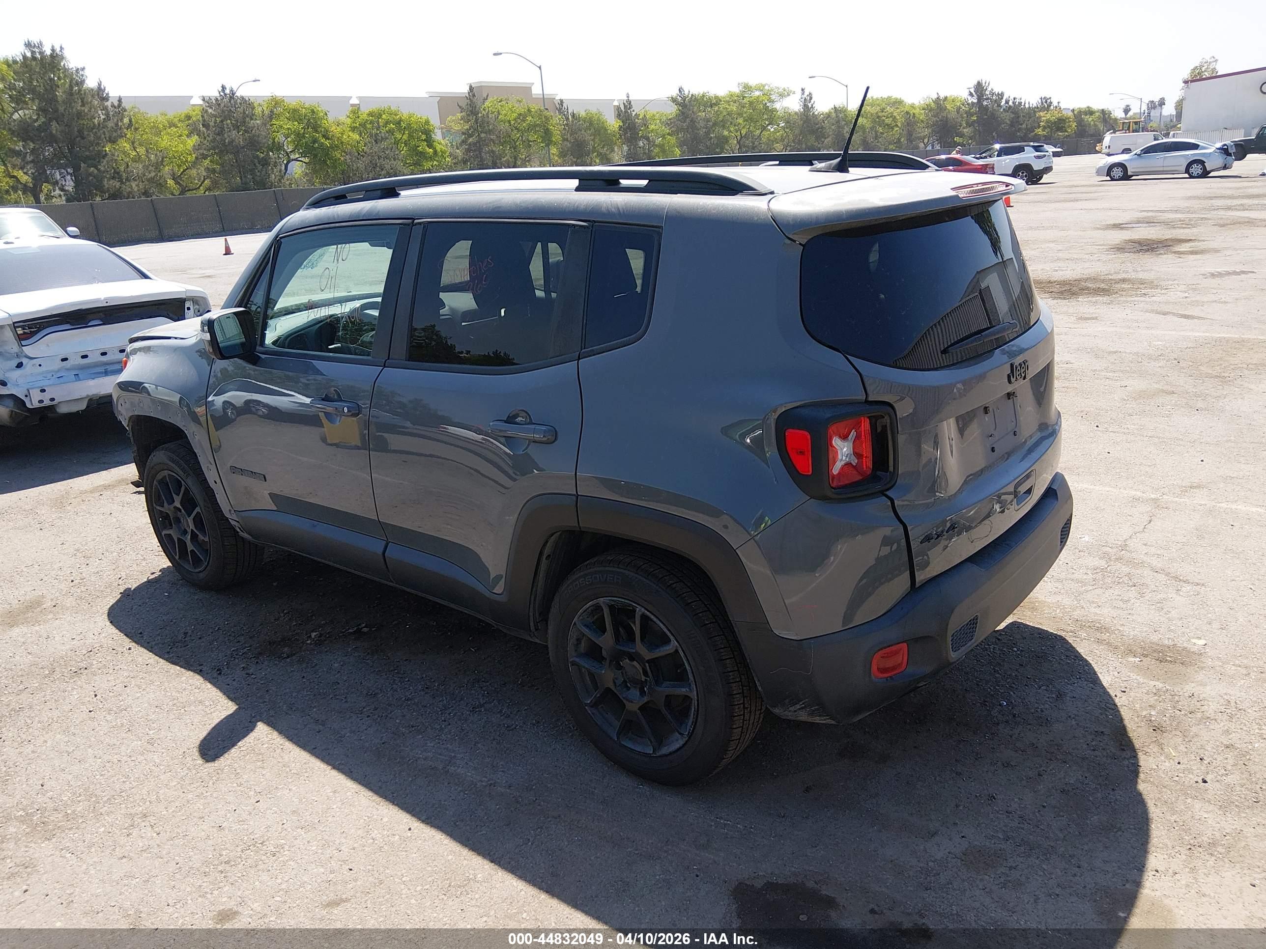 JEEP RENEGADE image 3