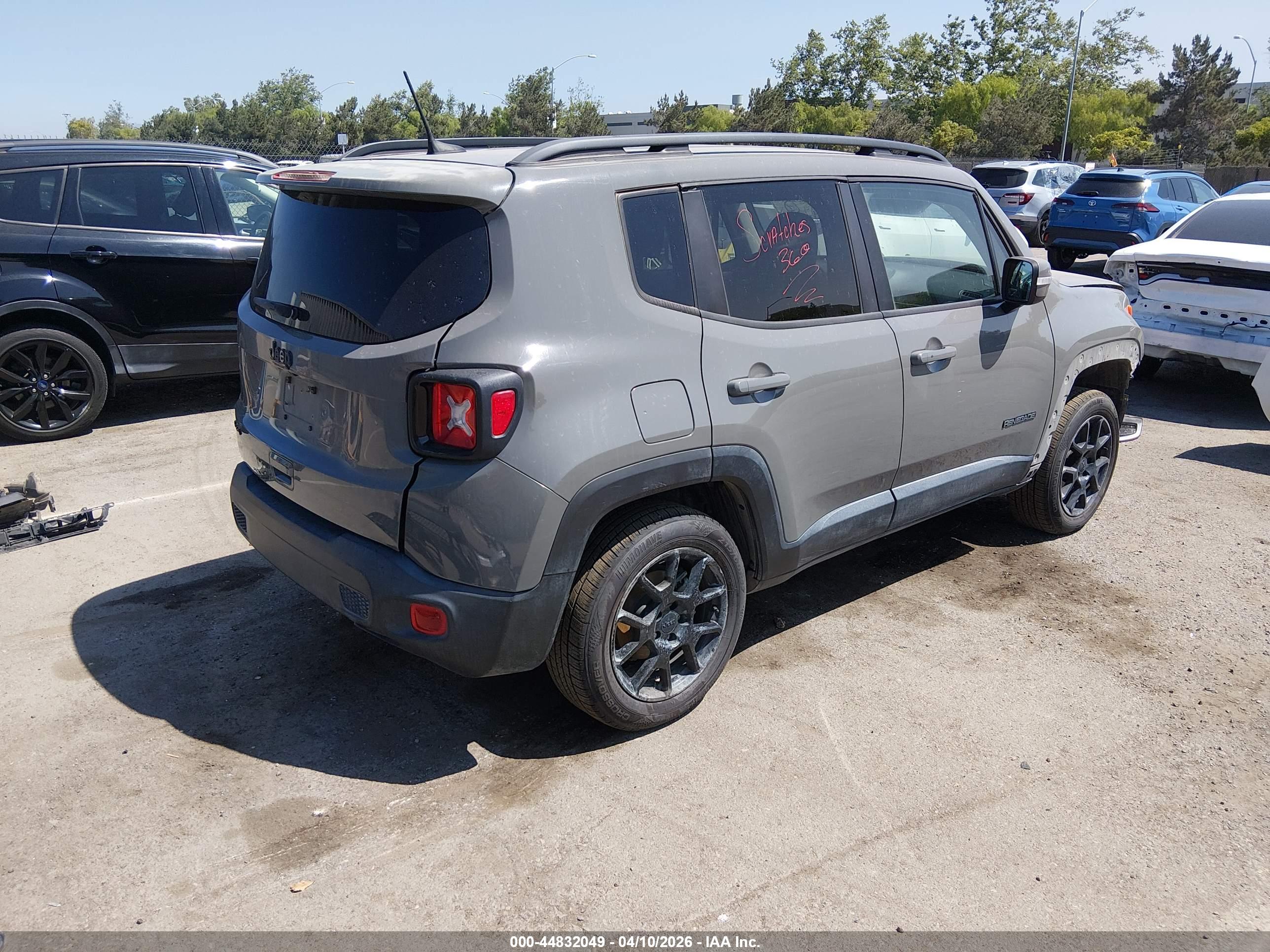 JEEP RENEGADE image 4