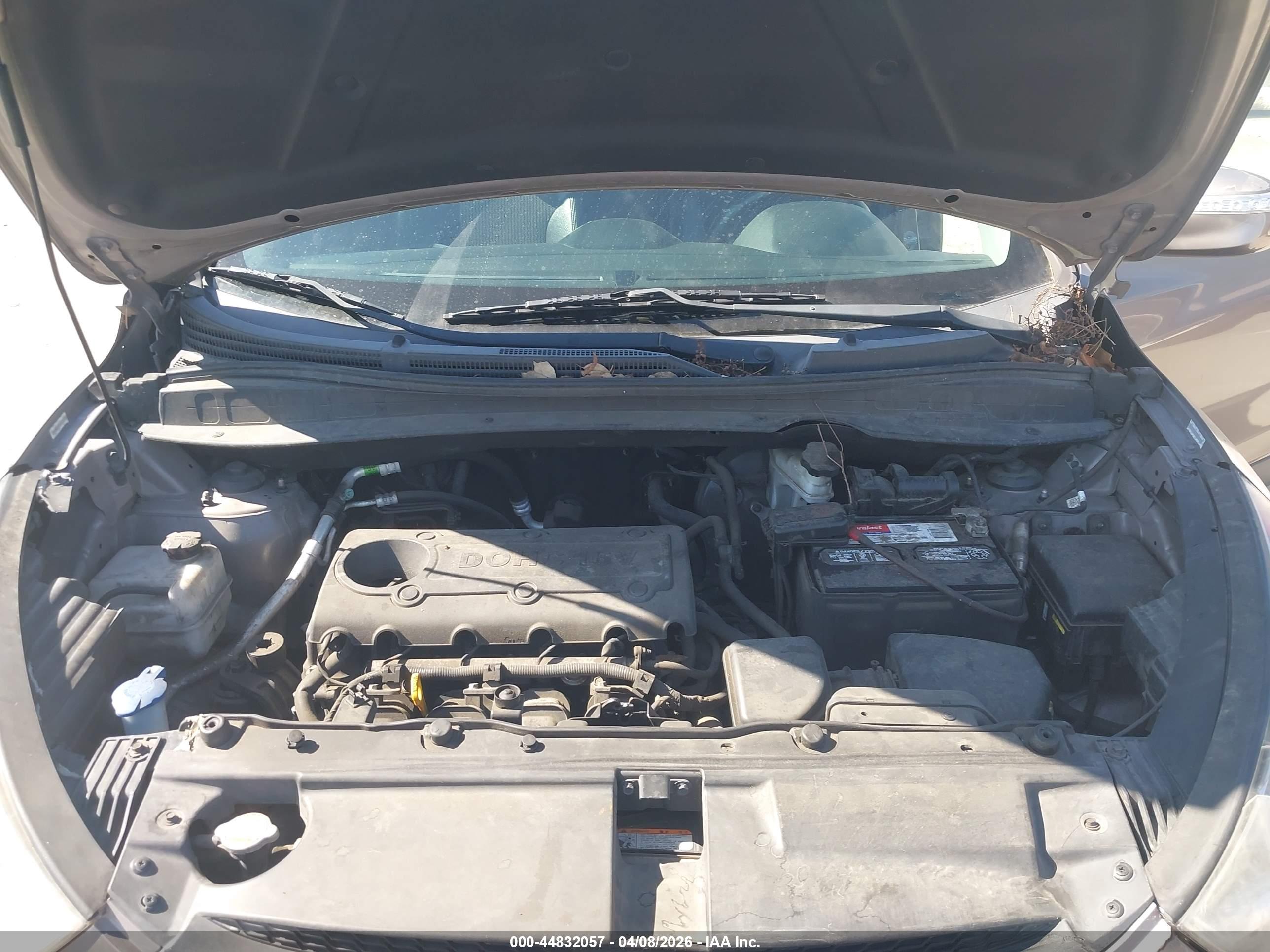 HYUNDAI TUCSON image 10