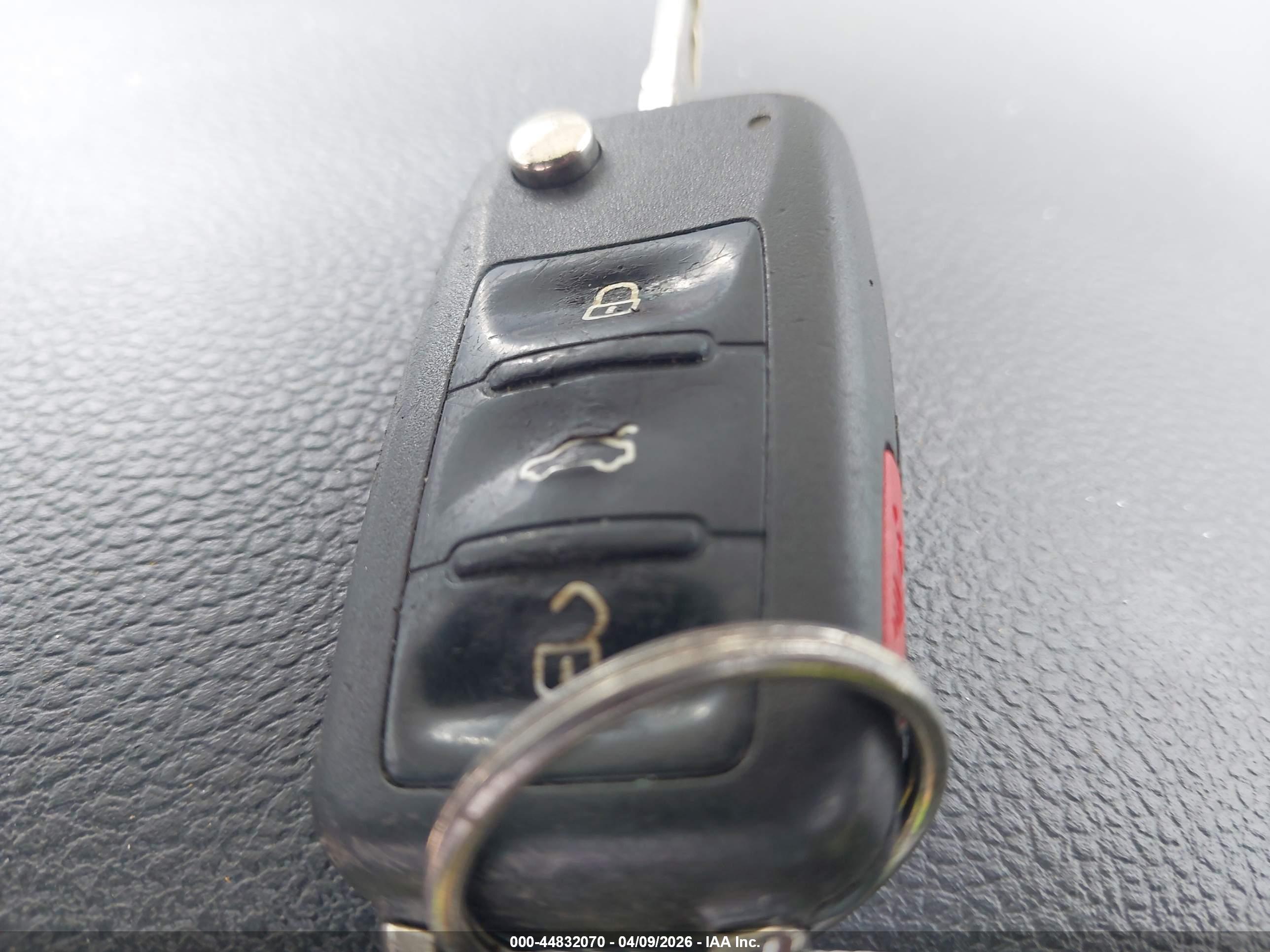 VOLKSWAGEN JETTA image 11