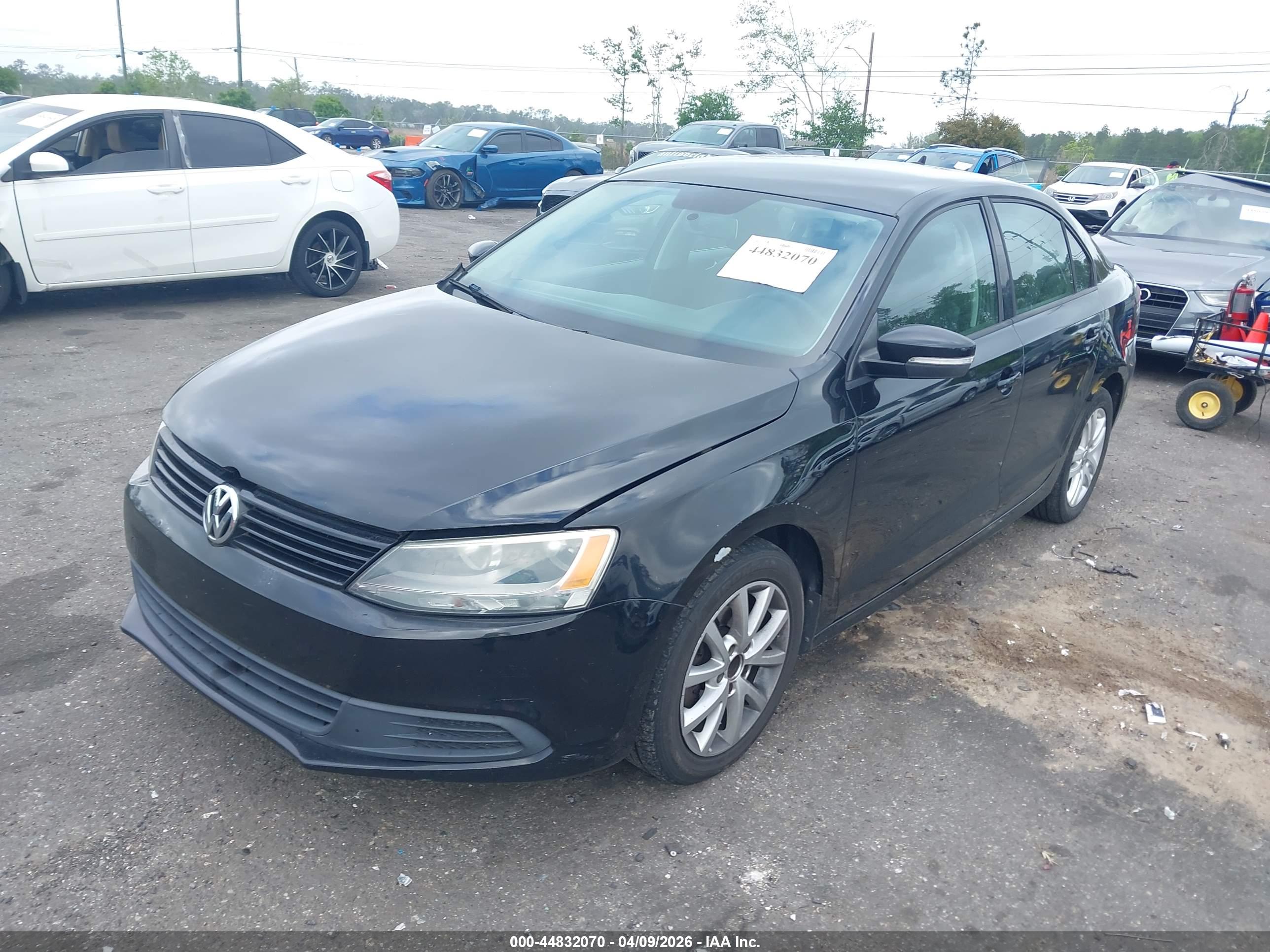 VOLKSWAGEN JETTA image 2