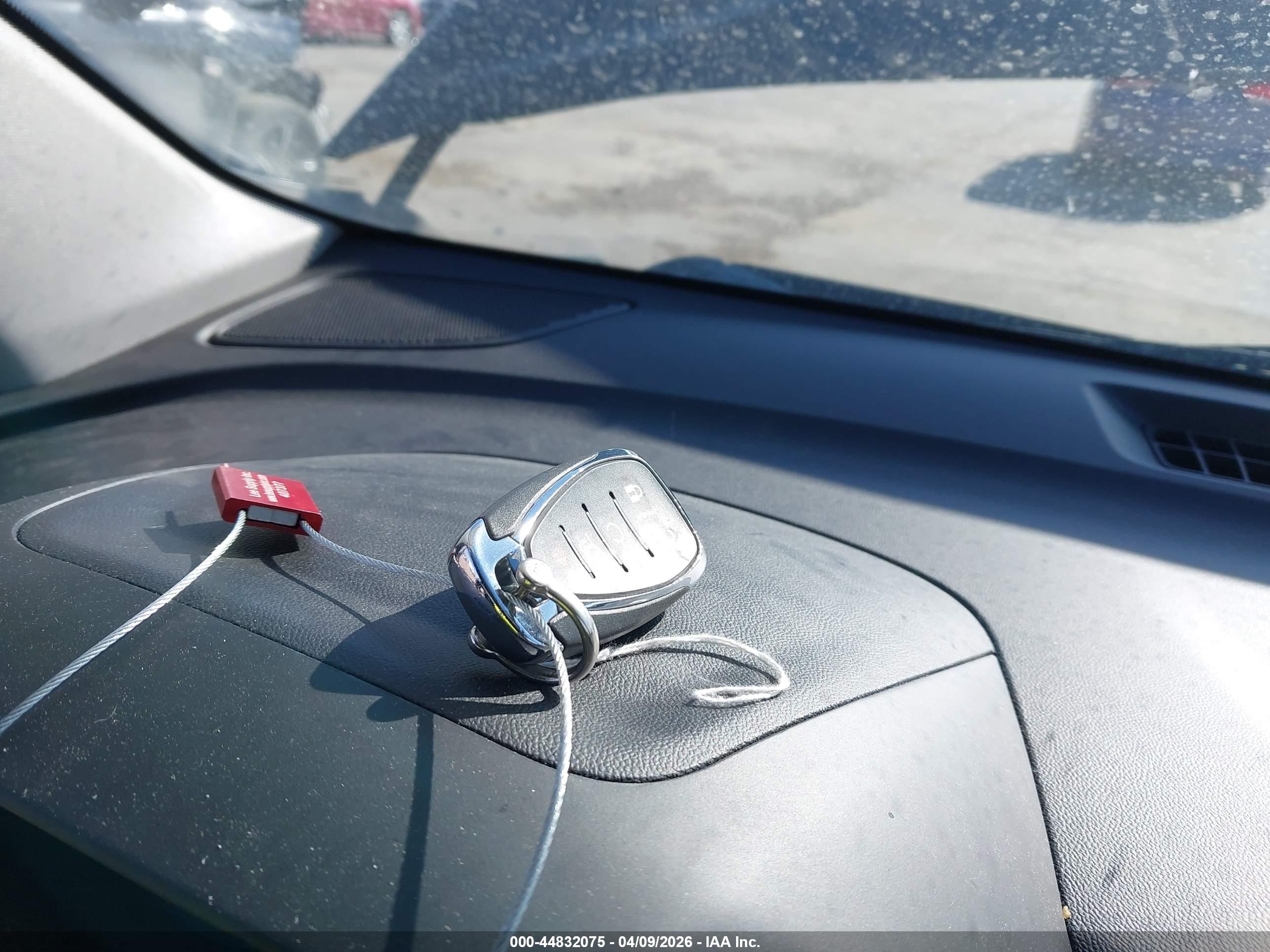 CHEVROLET EQUINOX image 11