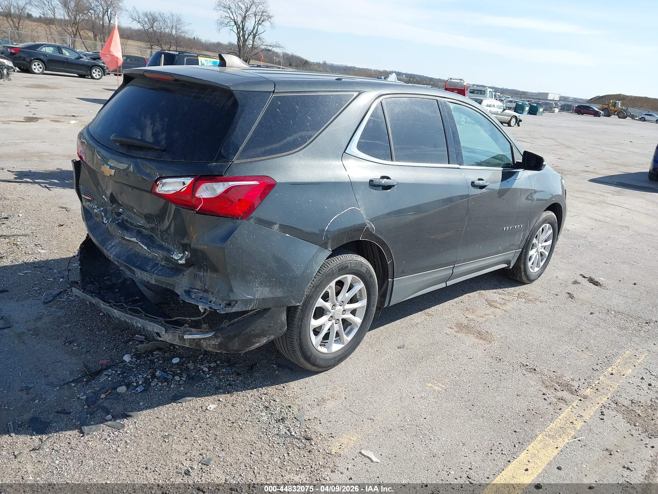 CHEVROLET EQUINOX image 4