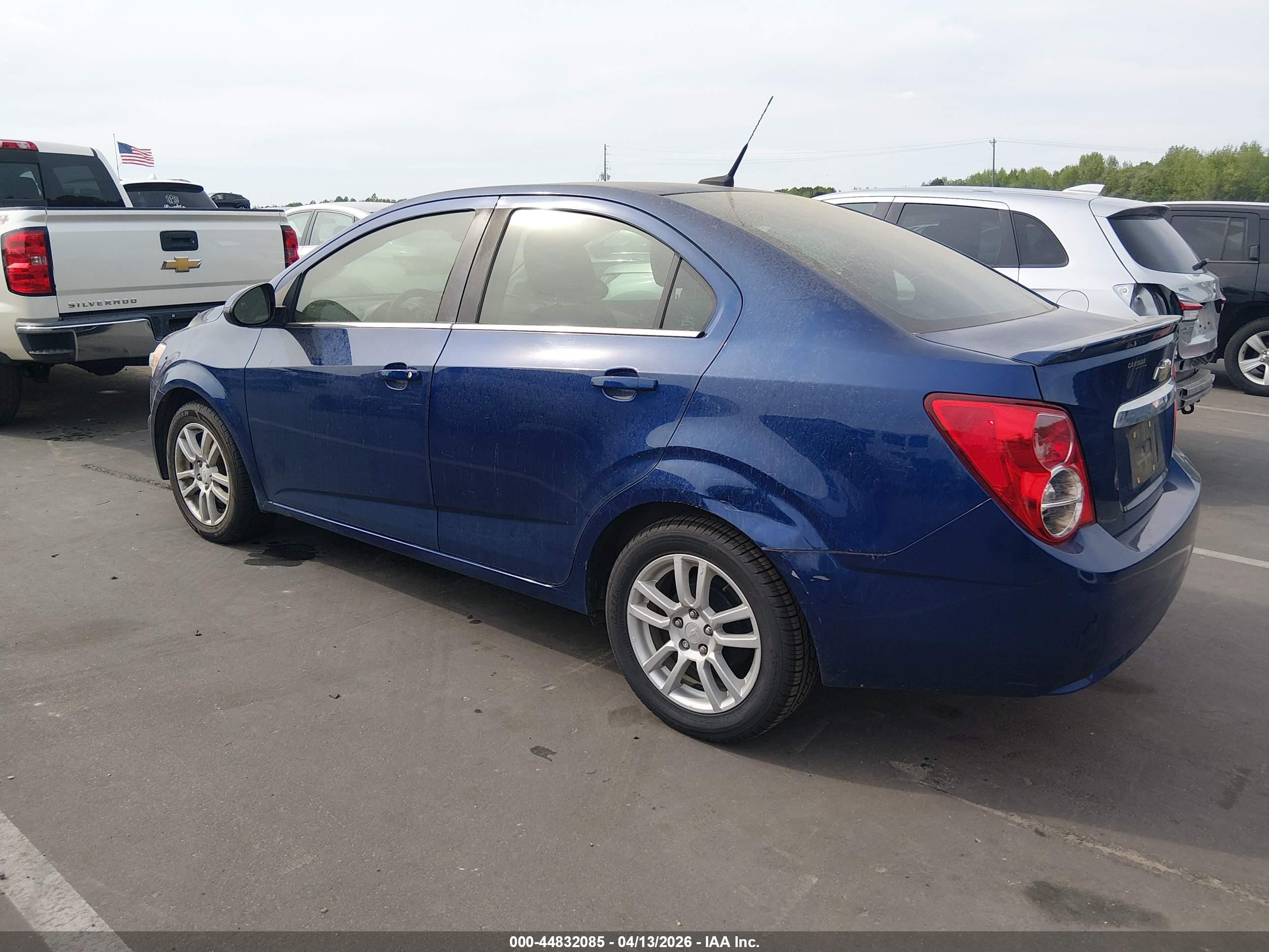 CHEVROLET SONIC image 3