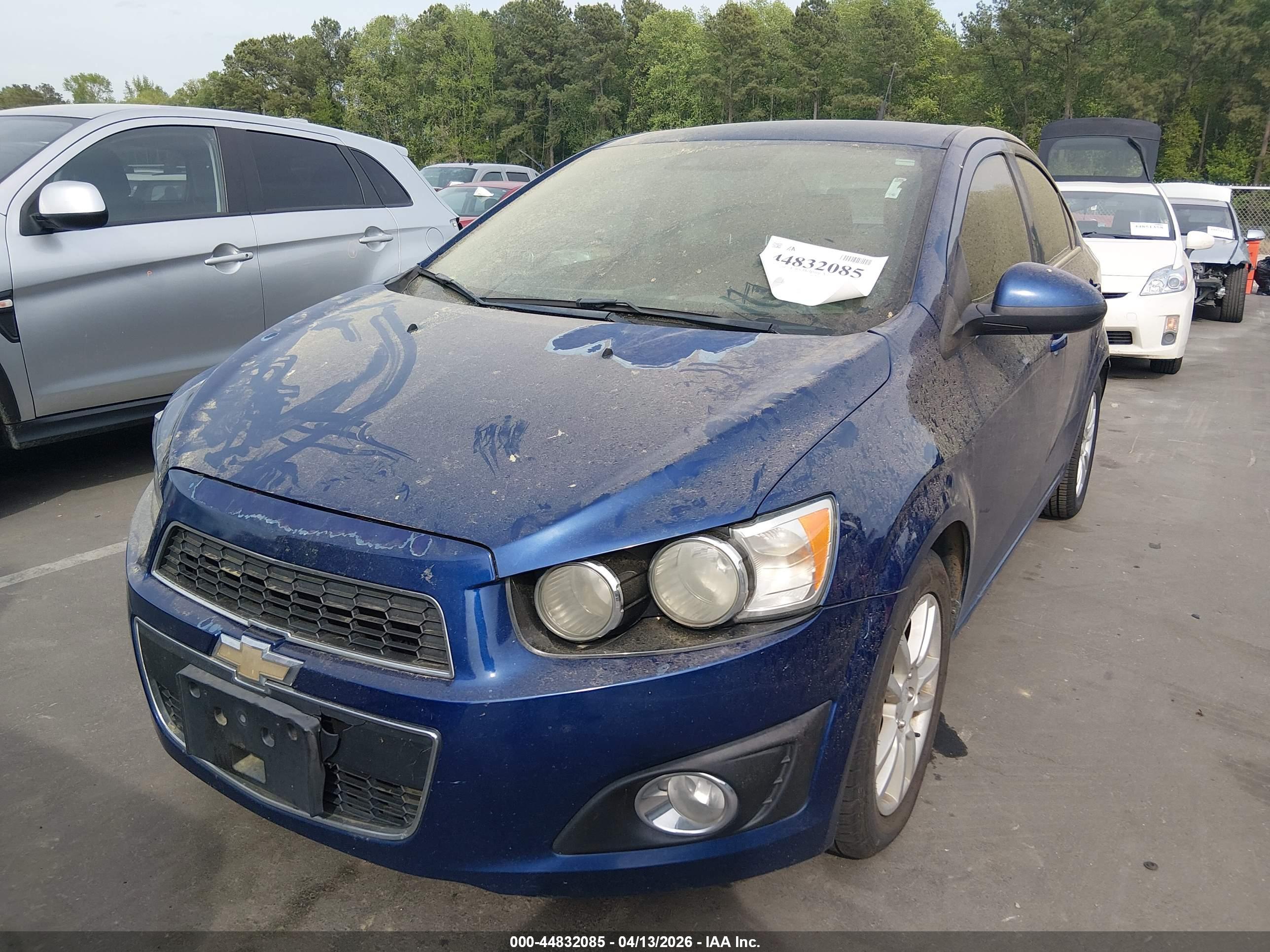 CHEVROLET SONIC image 6