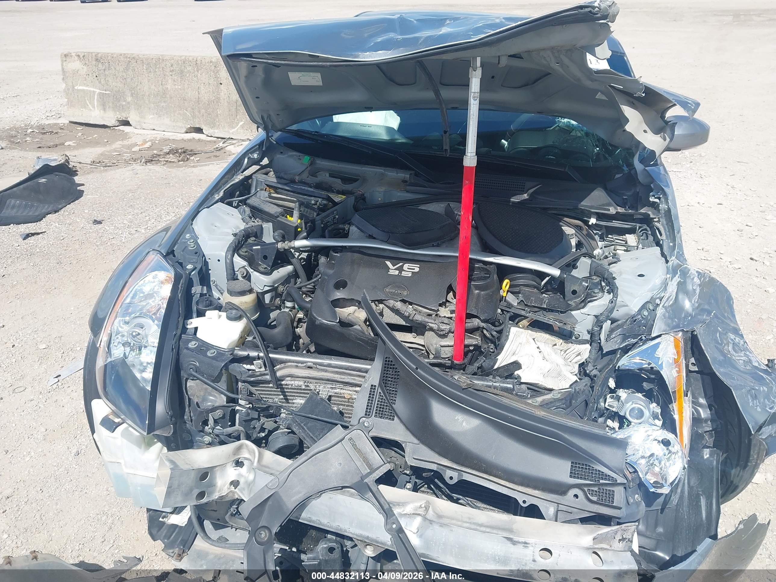 NISSAN 350Z image 10