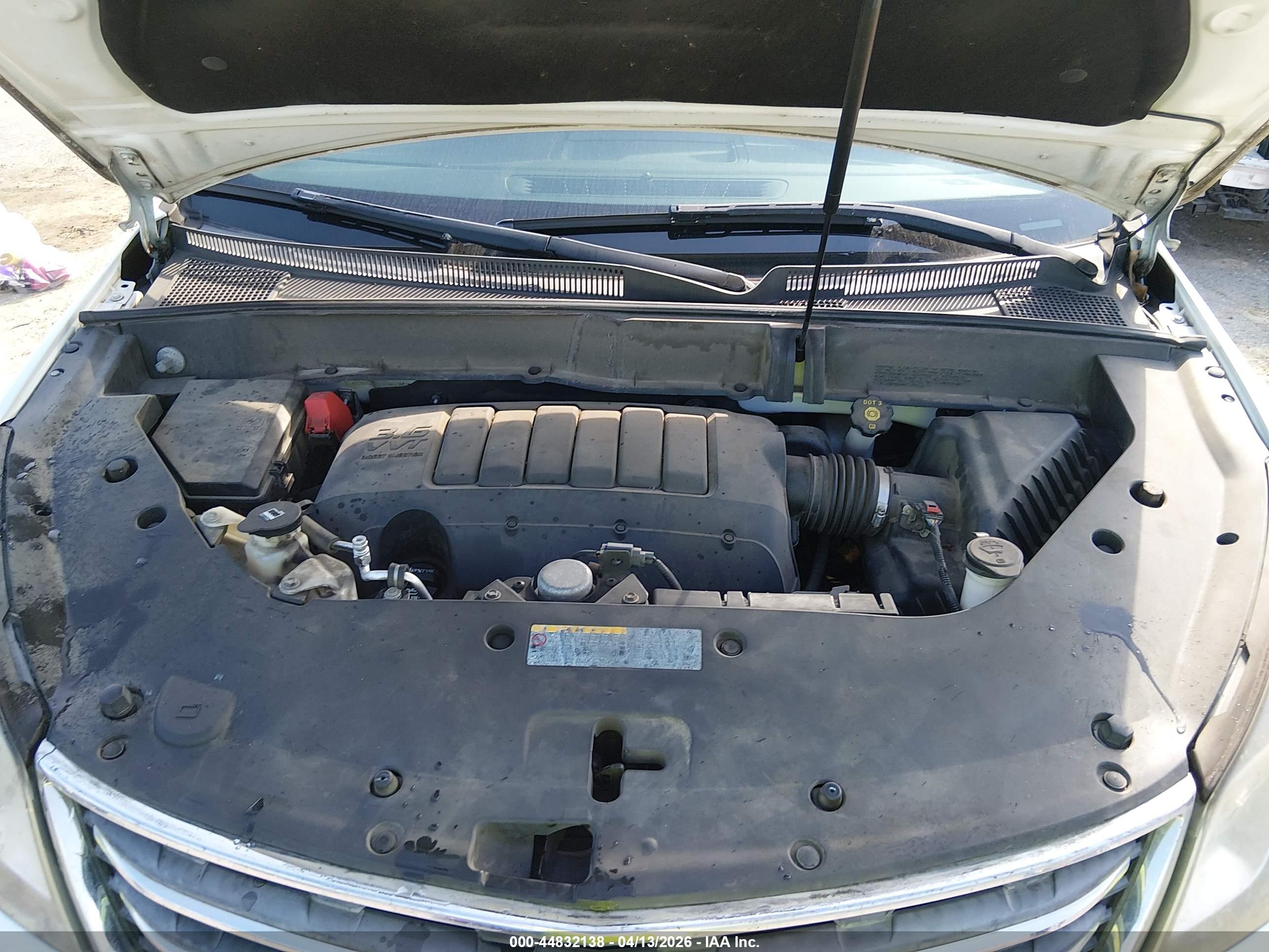 CHEVROLET TRAVERSE image 10
