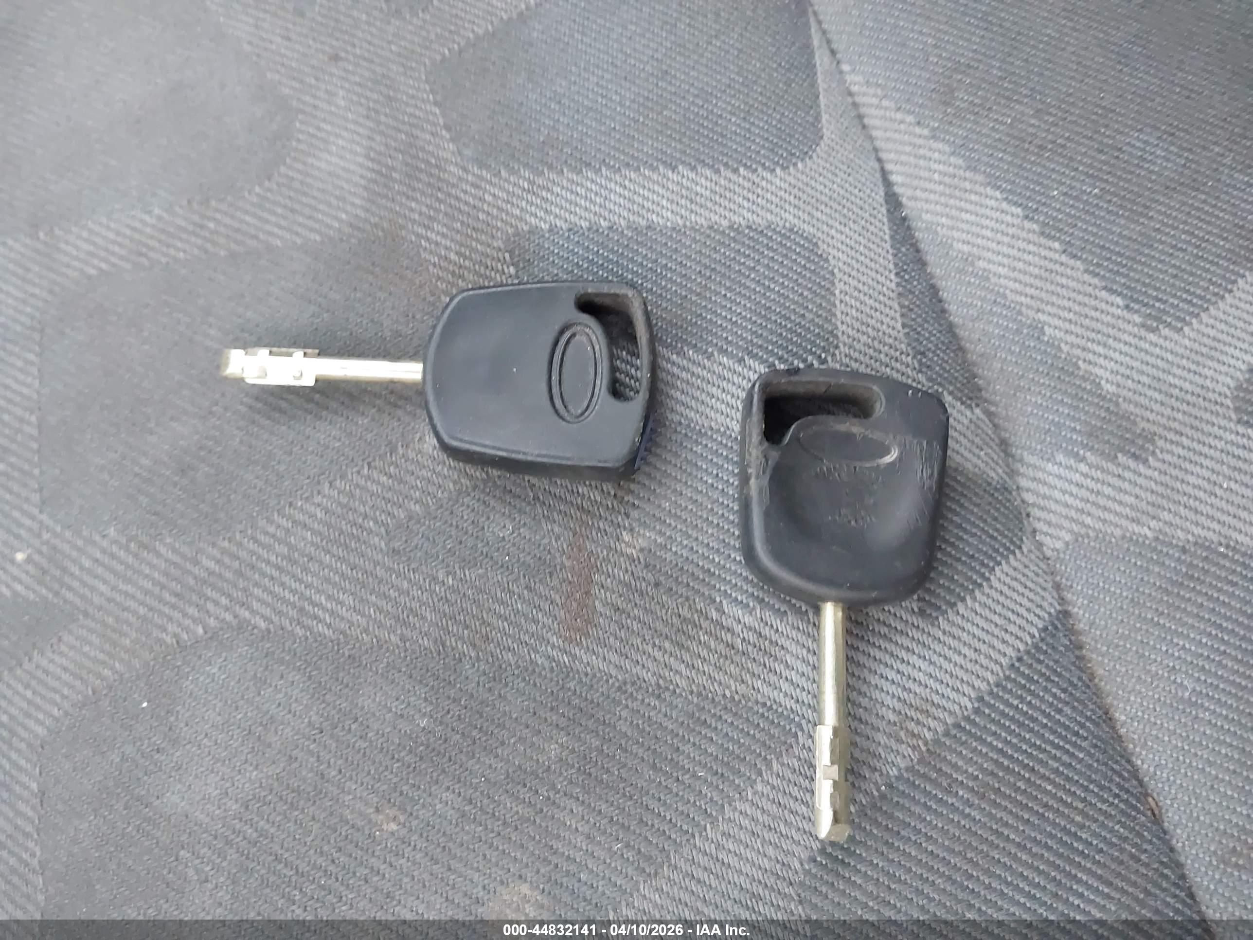 FORD TRANSIT image 11