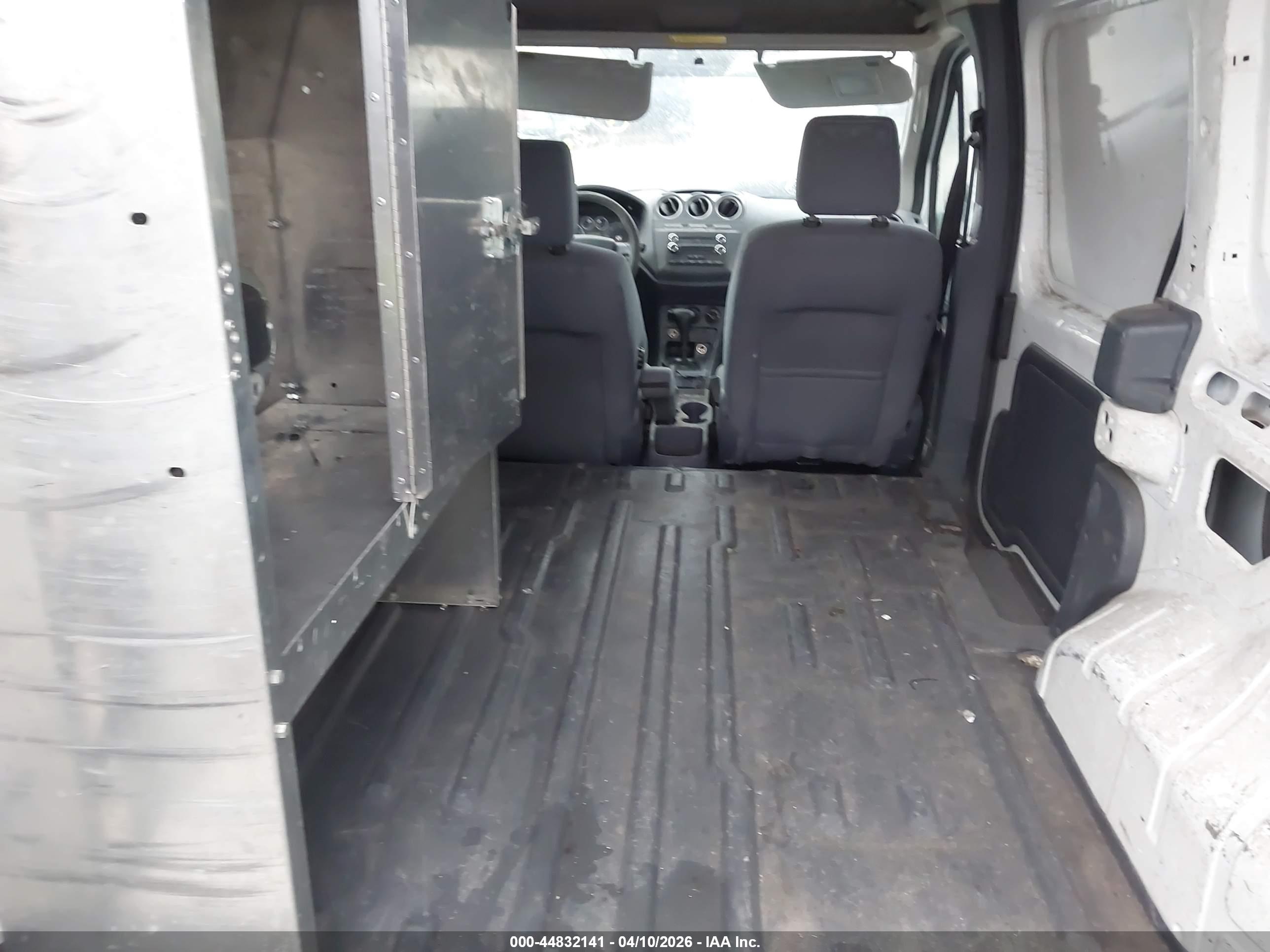 FORD TRANSIT image 8