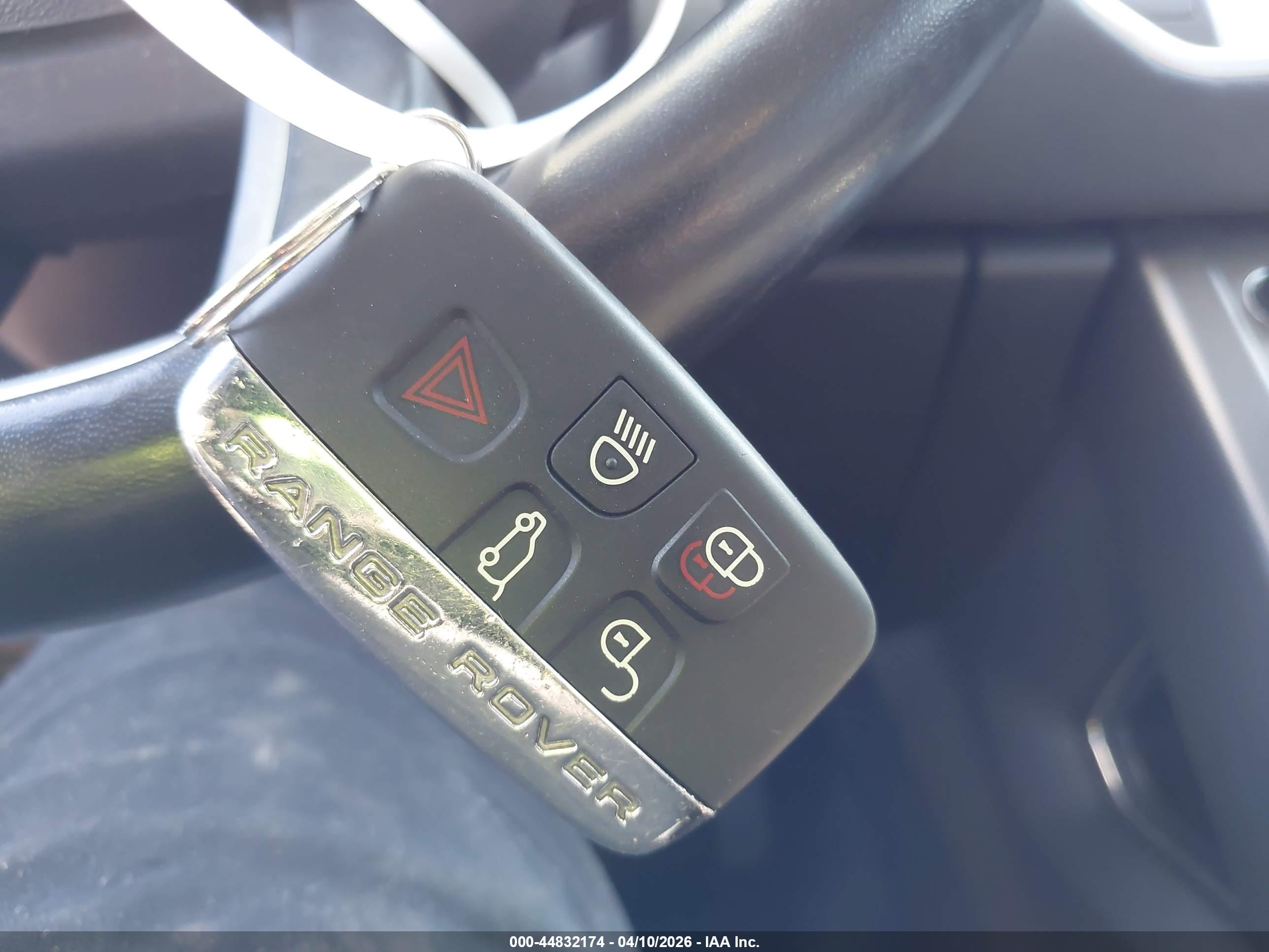 LAND ROVER image 11