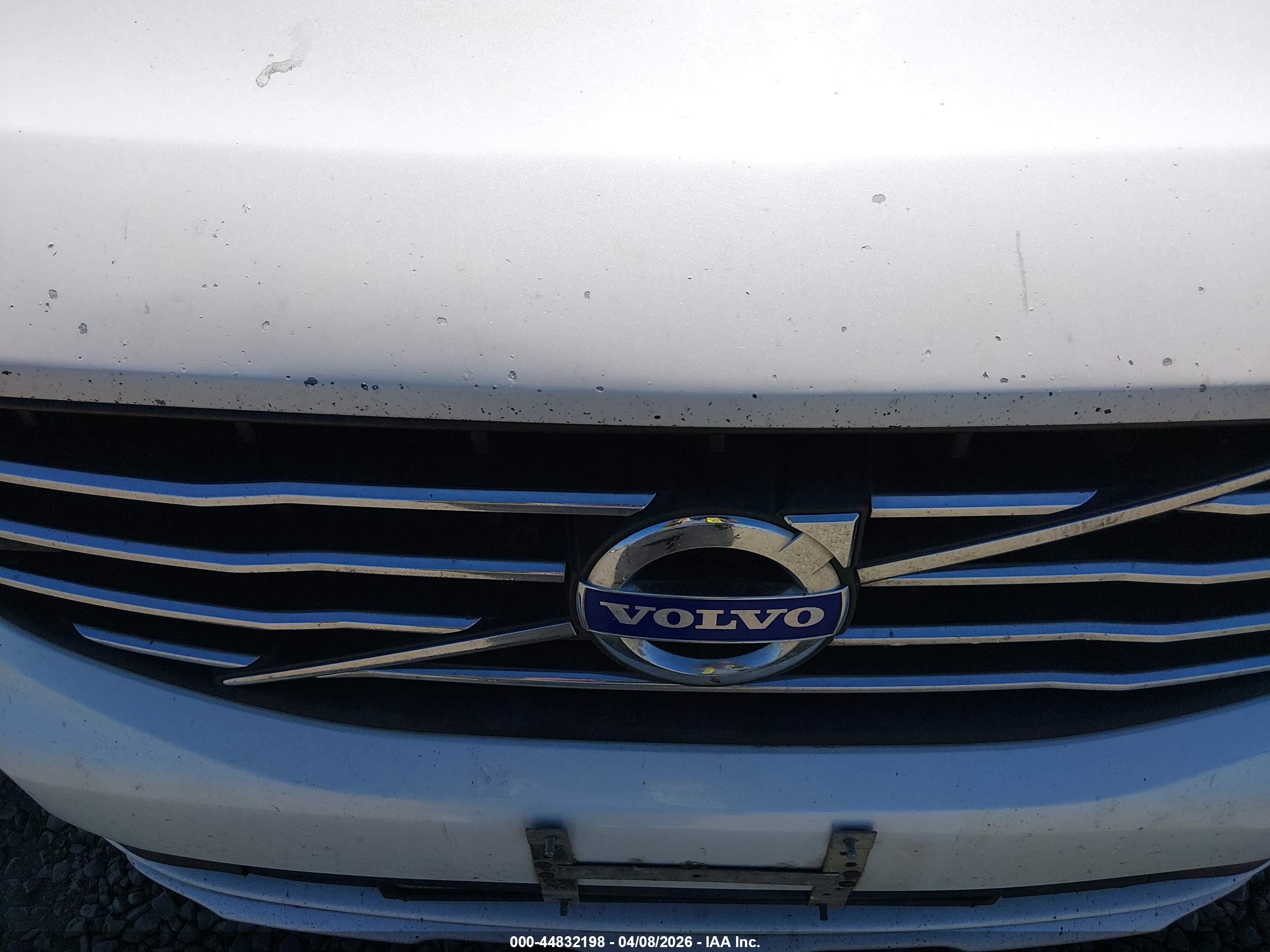 VOLVO XC60 image 6