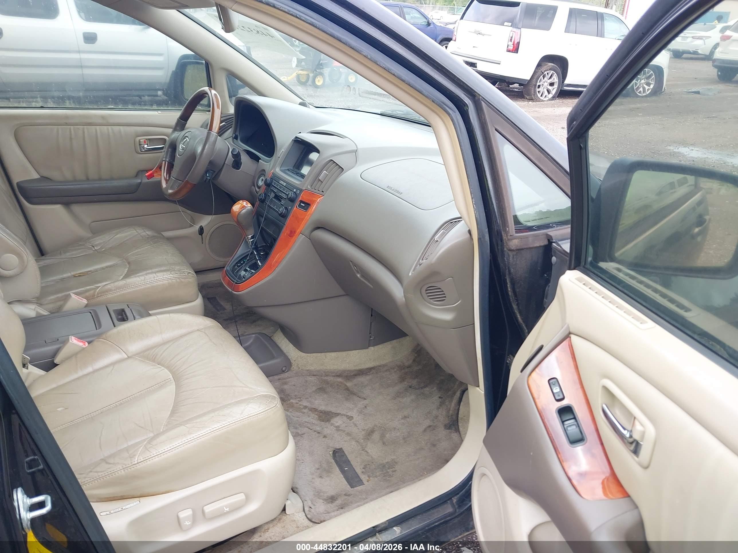 LEXUS RX image 5