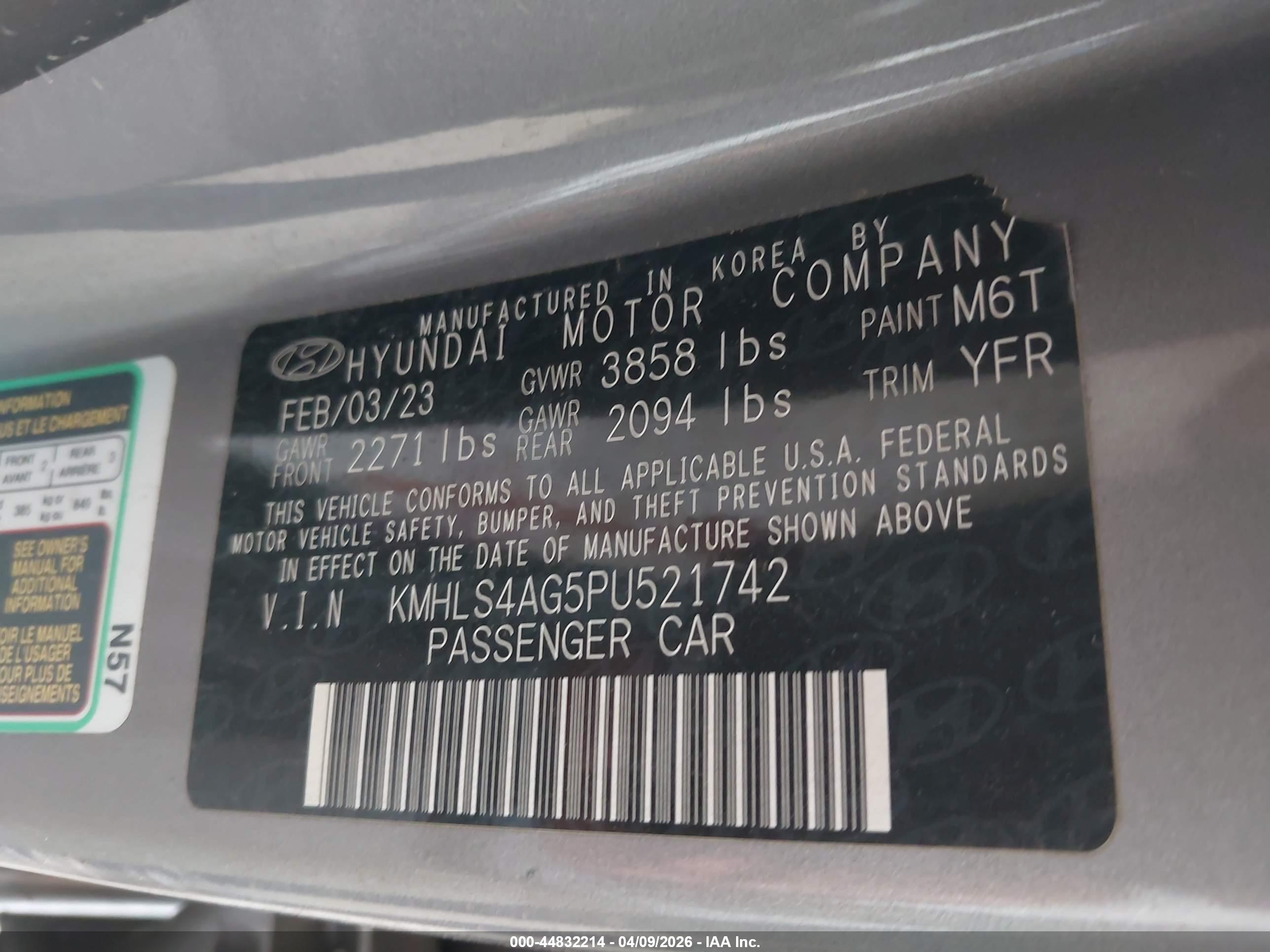 HYUNDAI ELANTRA image 9