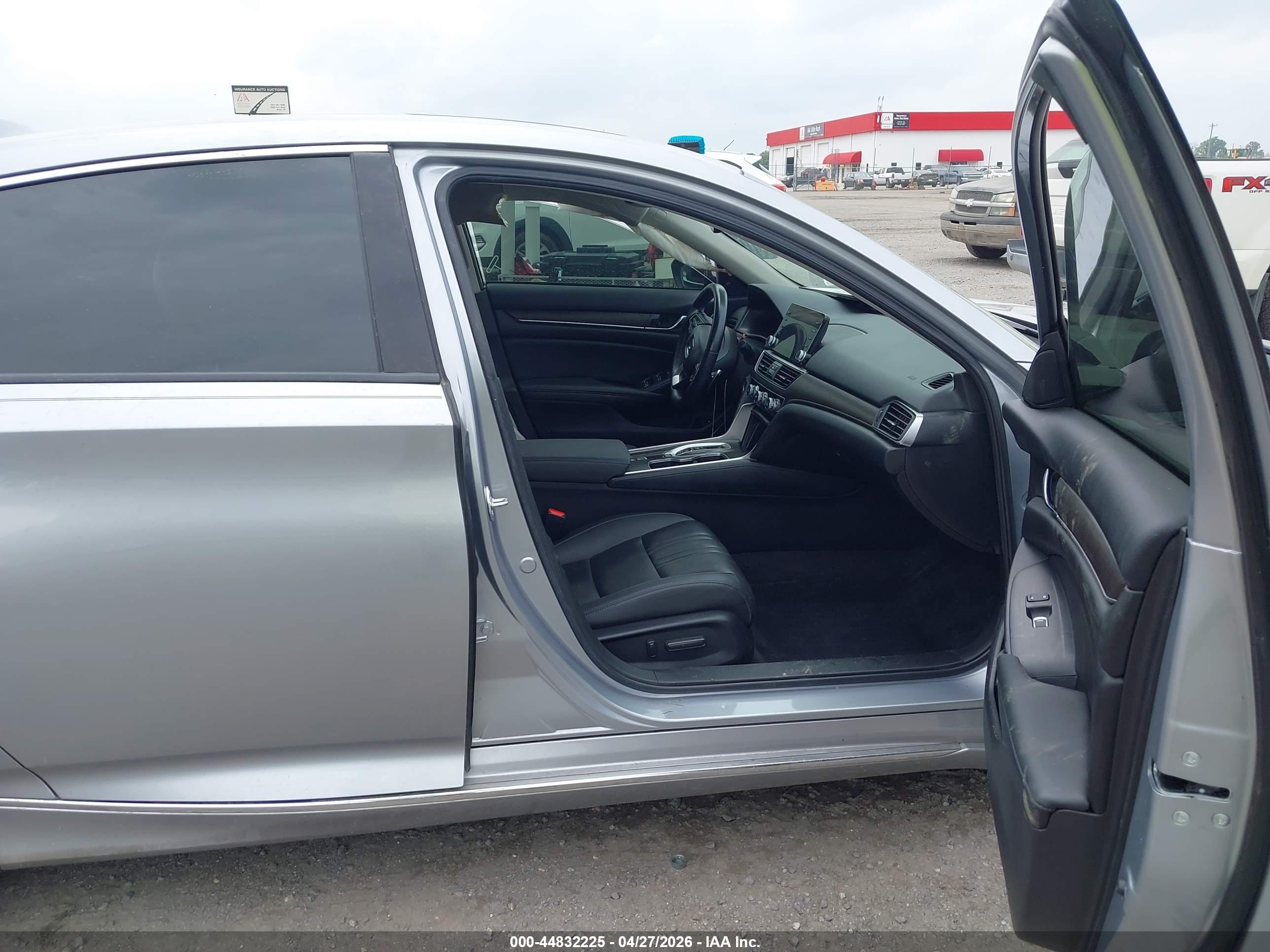 HONDA ACCORD image 5