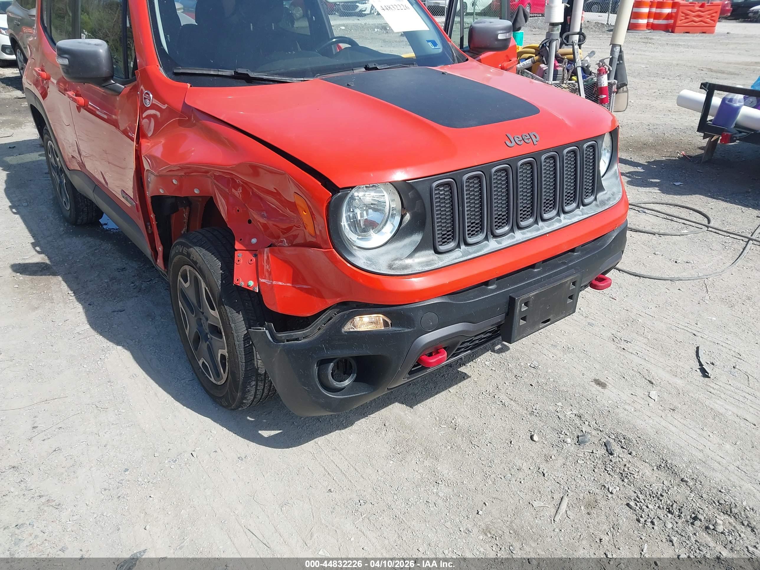 JEEP RENEGADE image 6
