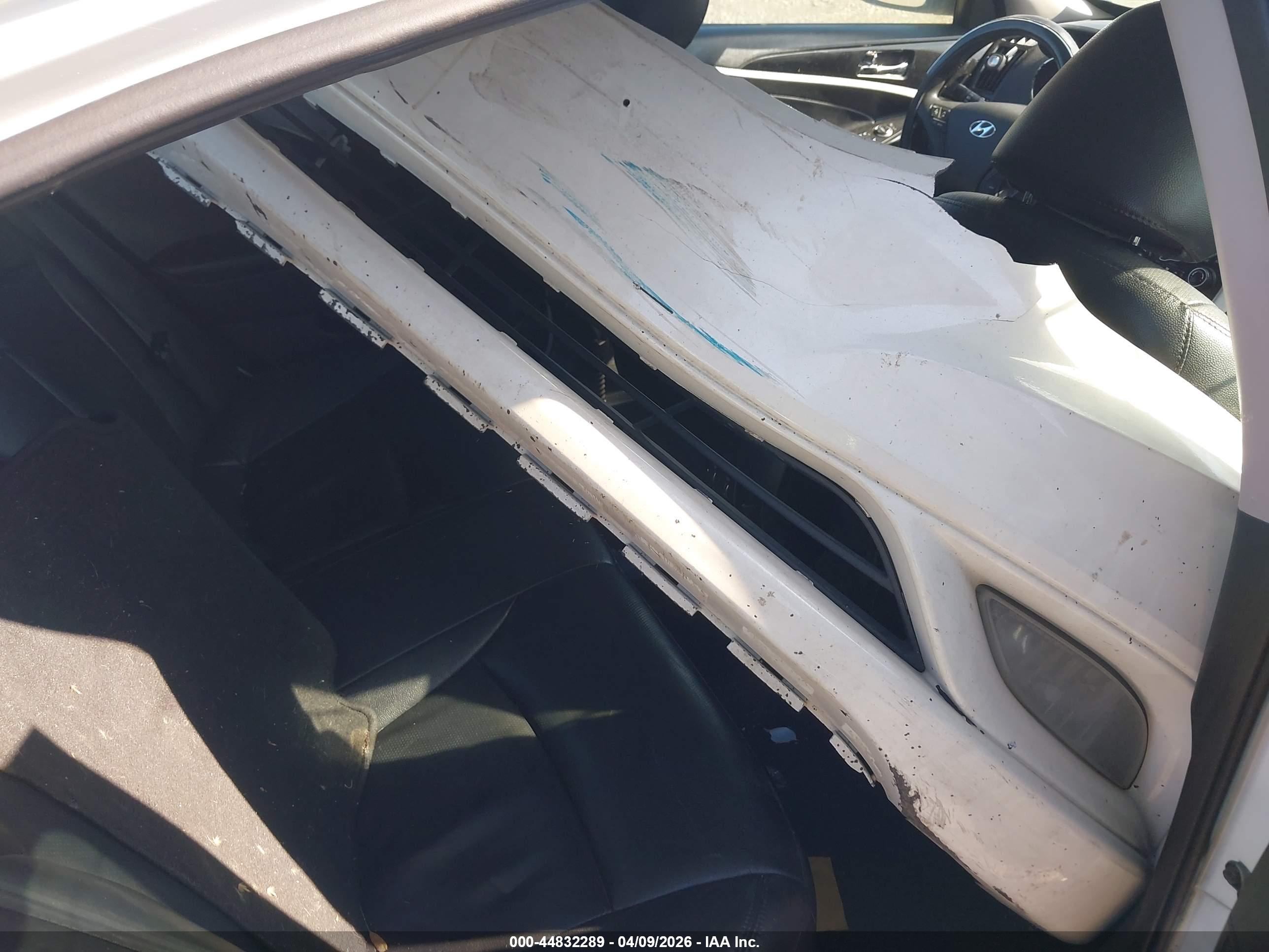 HYUNDAI SONATA image 8