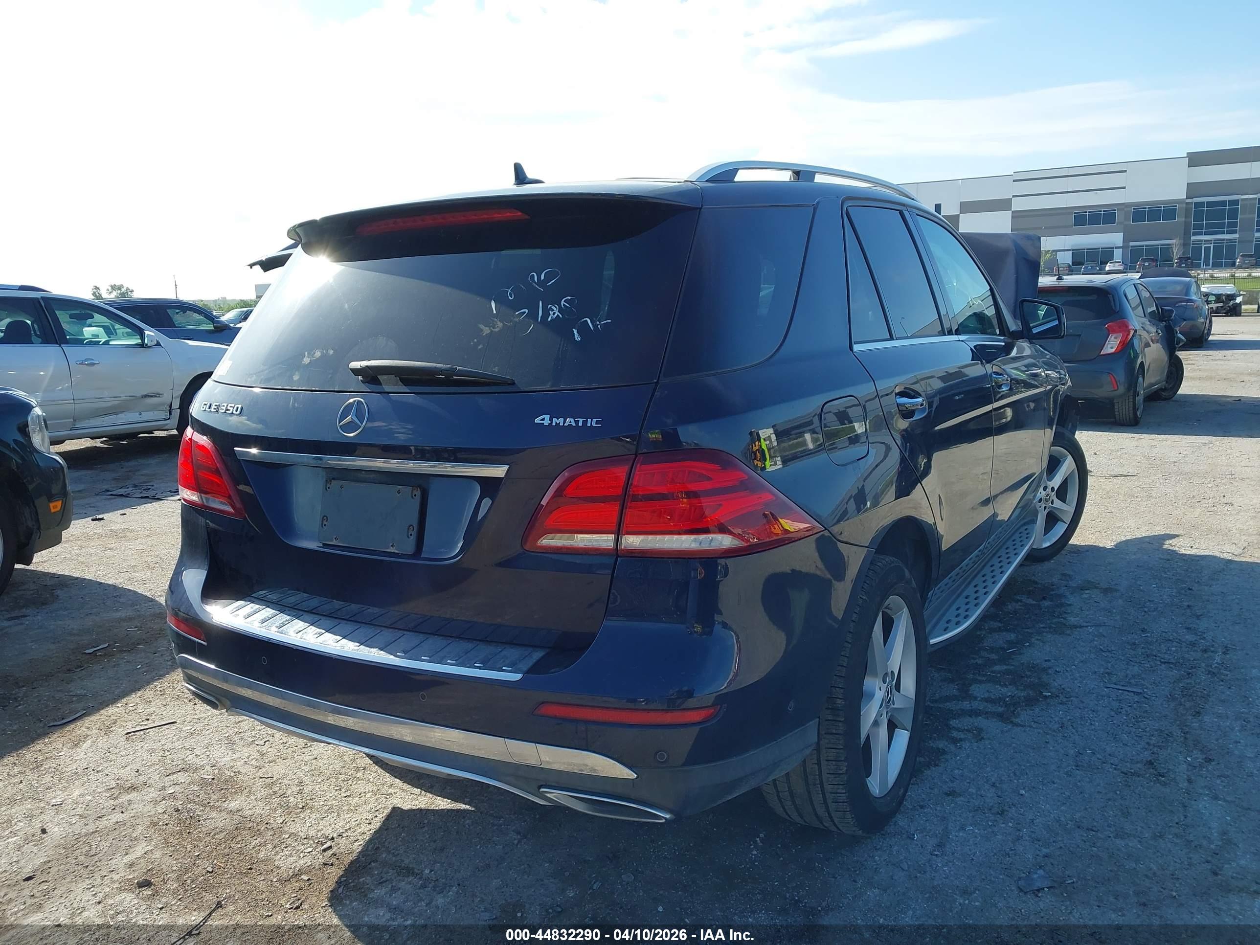 MERCEDES-BENZ GLE image 4
