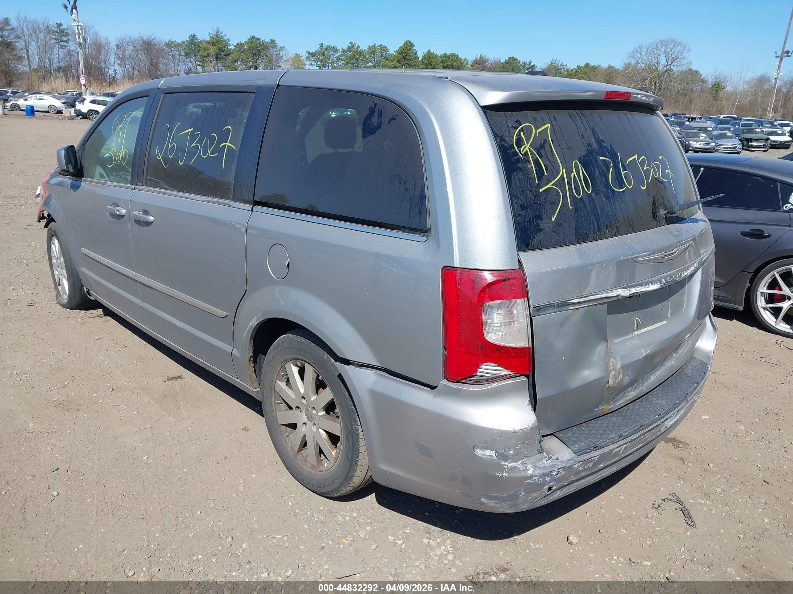 CHRYSLER TOWN image 3