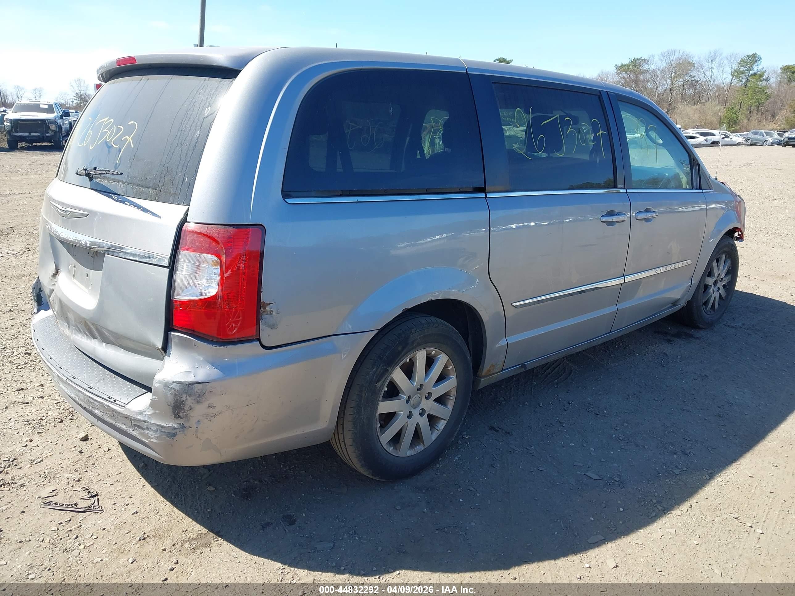 CHRYSLER TOWN image 4
