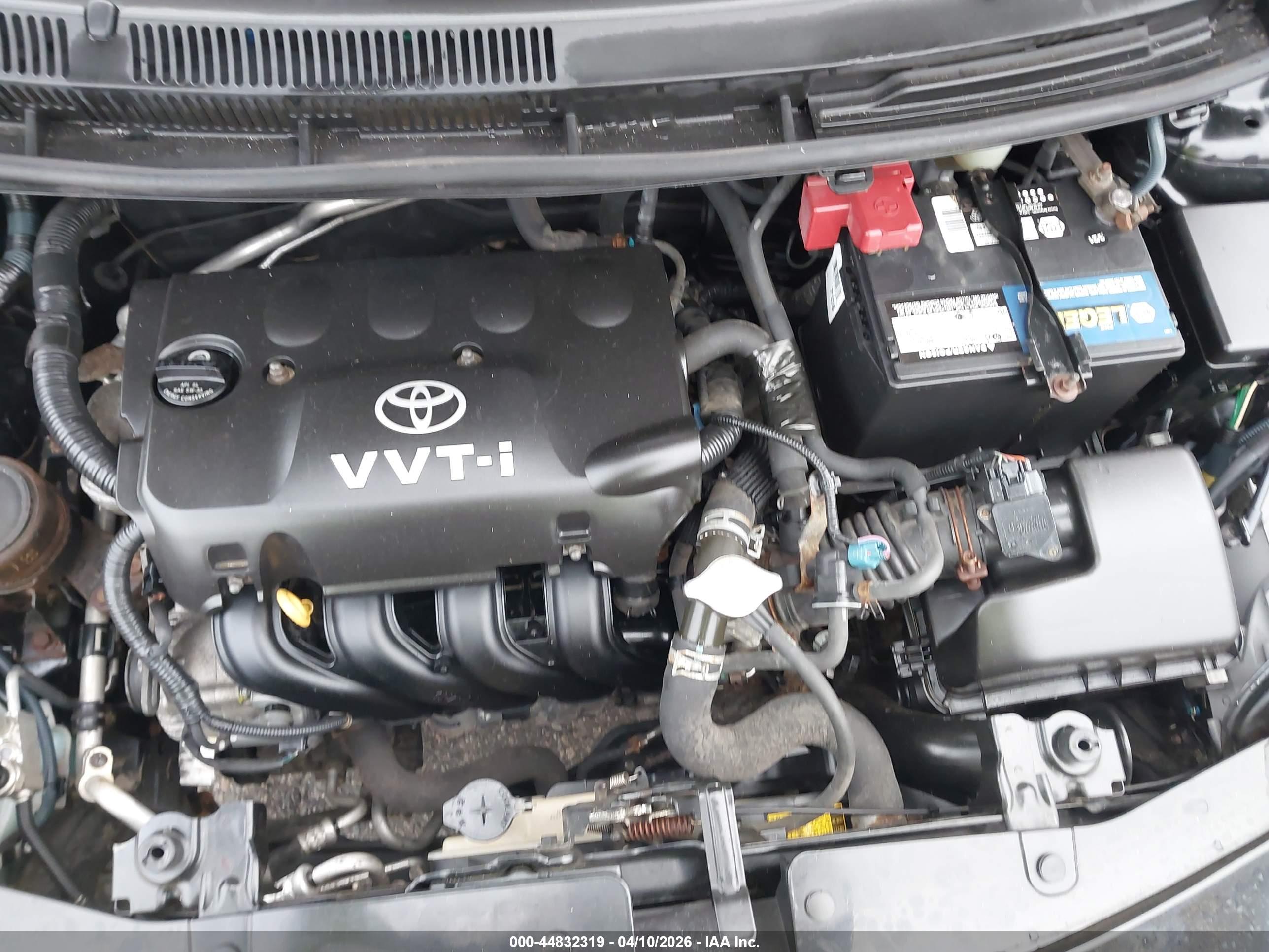 TOYOTA YARIS image 10