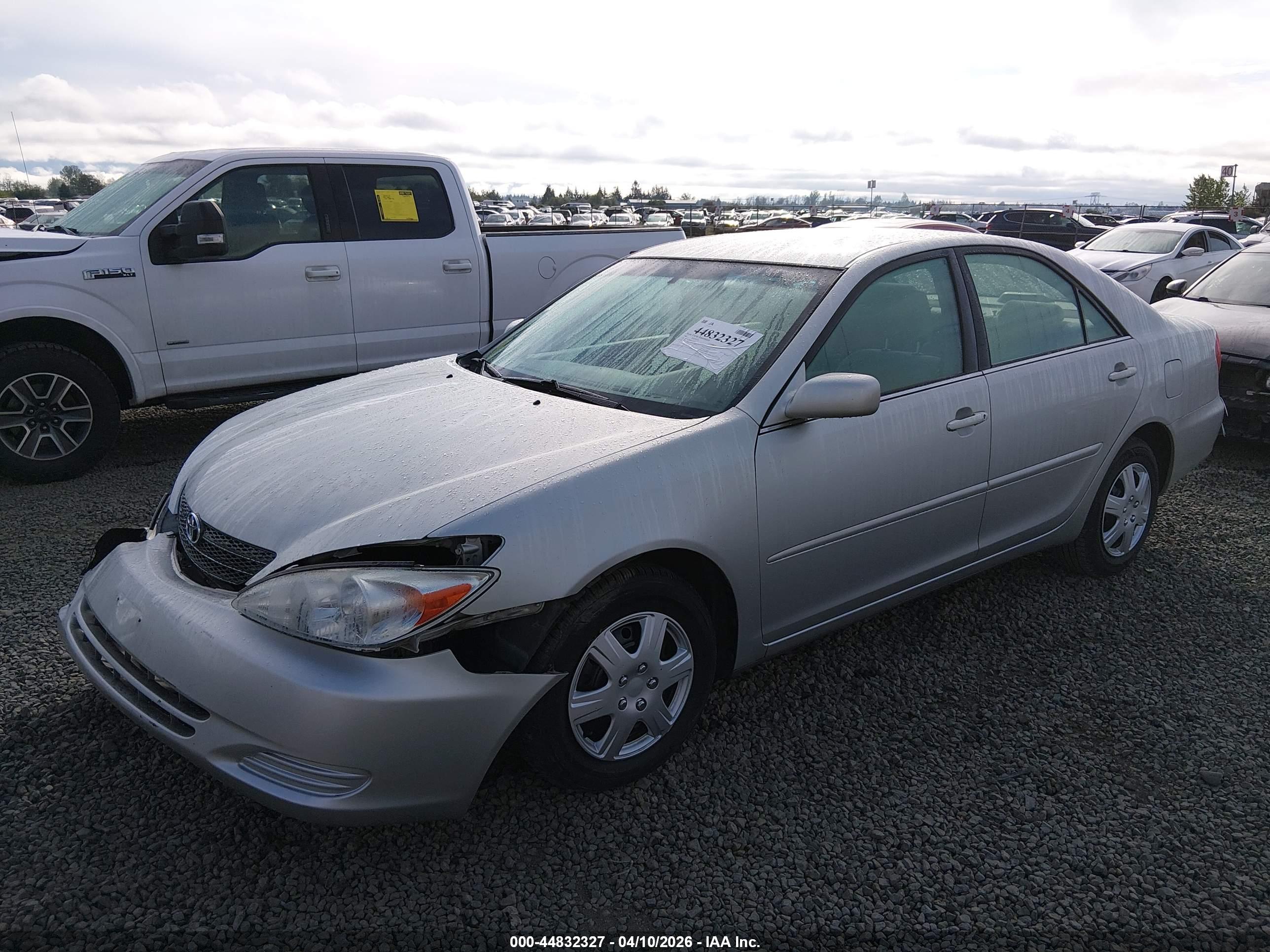 TOYOTA CAMRY image 2