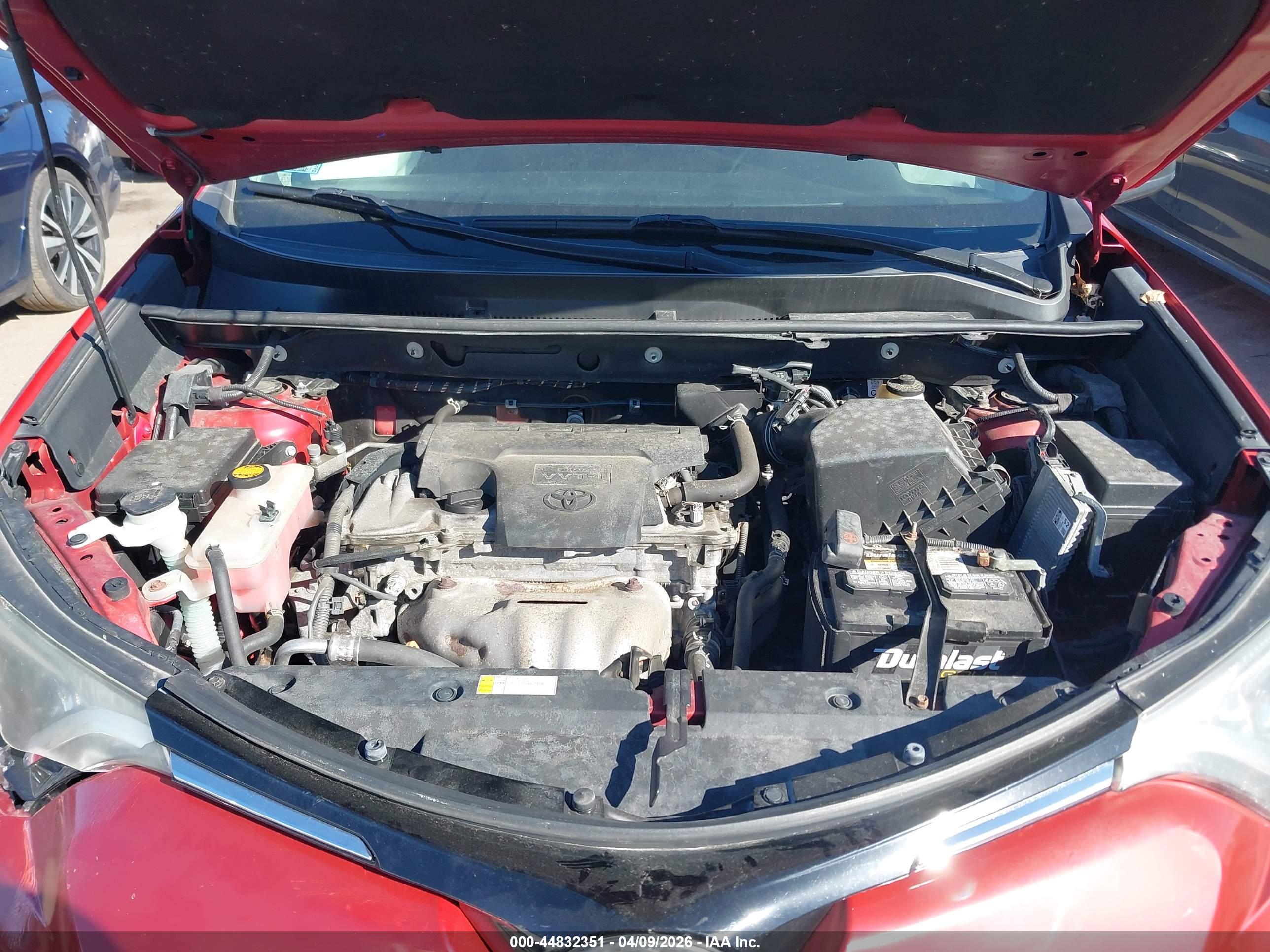 TOYOTA RAV4 image 10