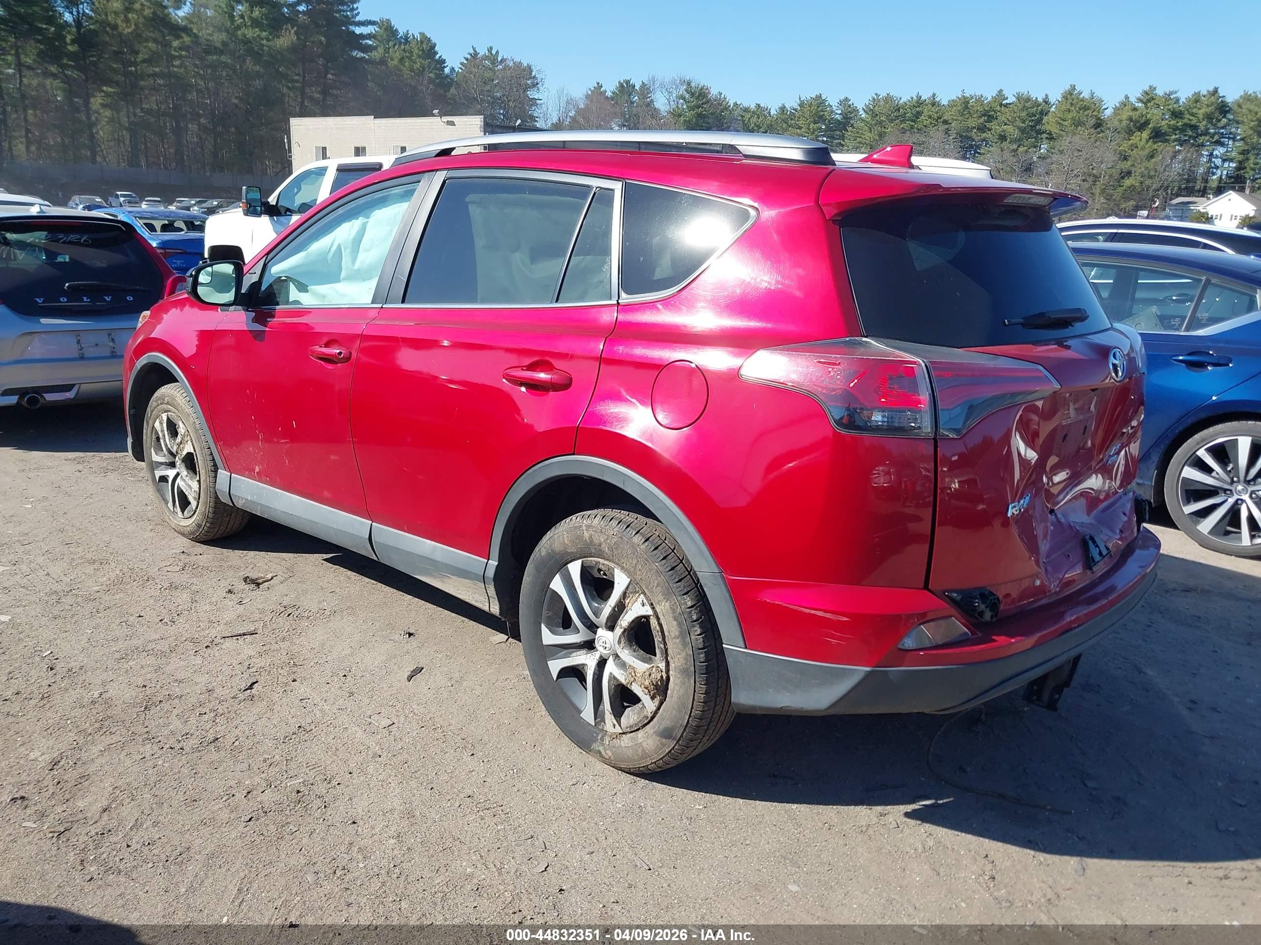 TOYOTA RAV4 image 3