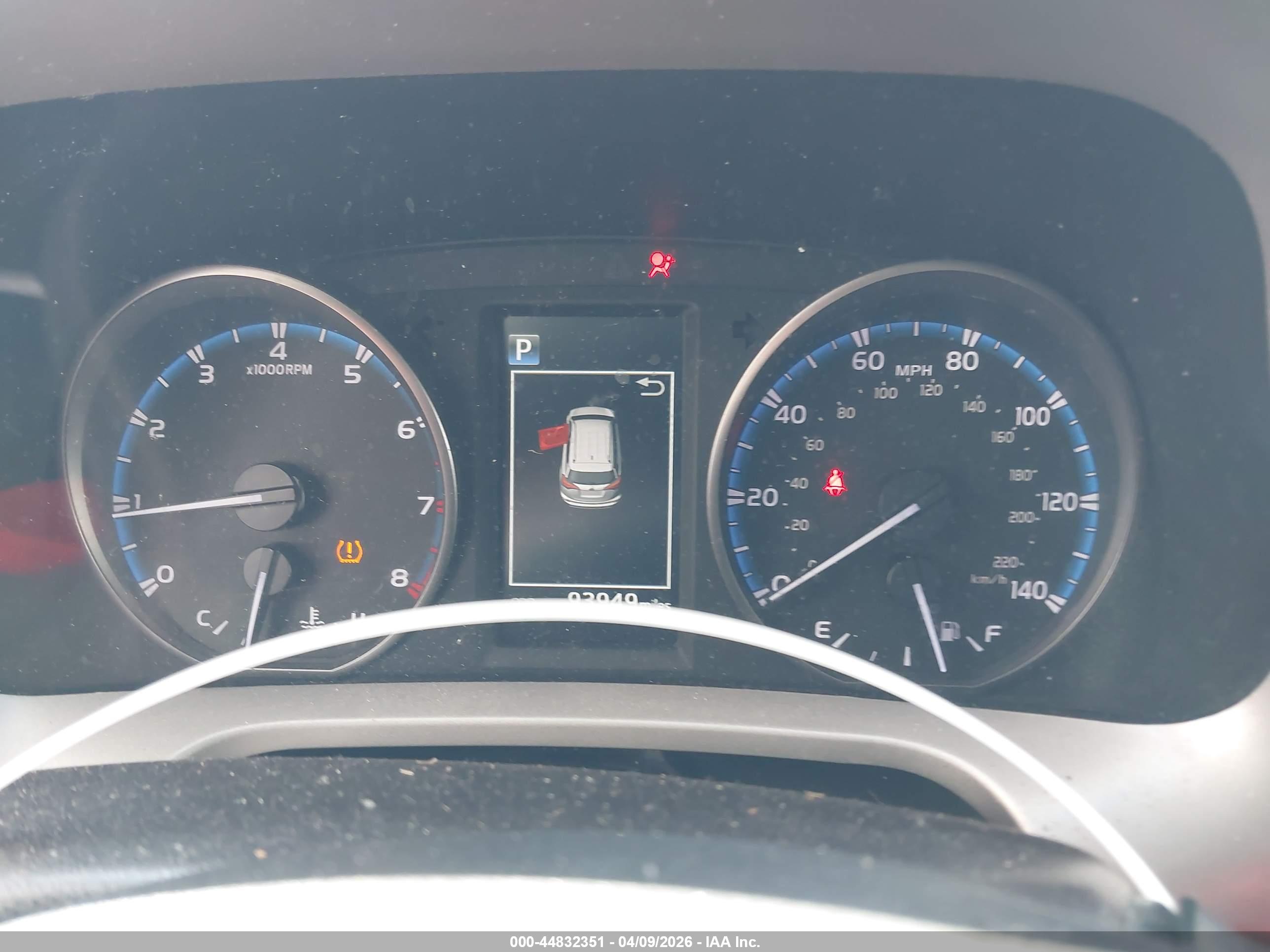 TOYOTA RAV4 image 7